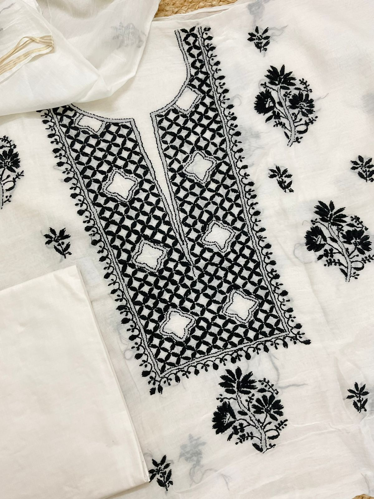 Pure Chanderi Embroidered Suit - Offwhite