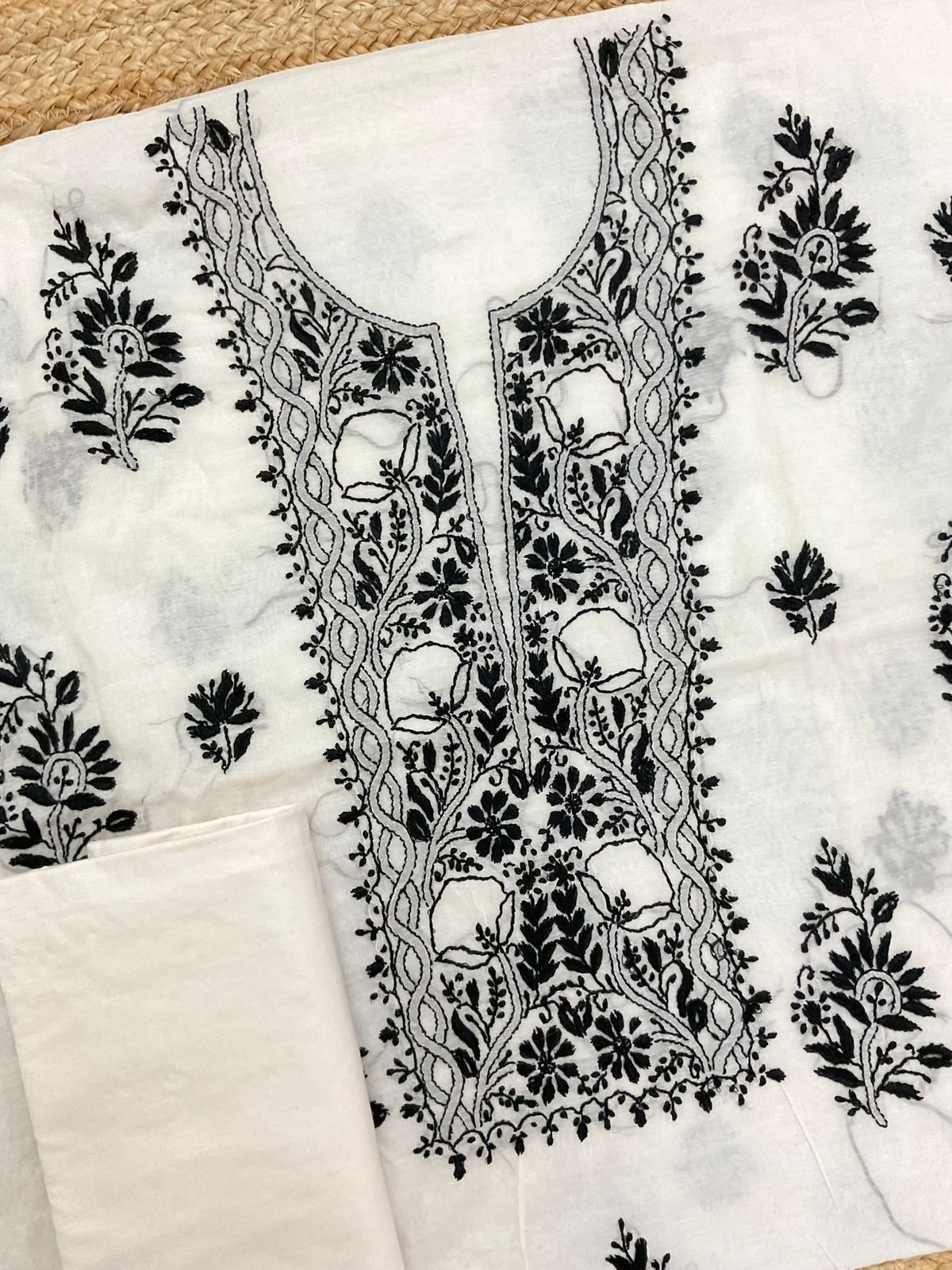 Pure Chanderi Embroidered Suit - Offwhite