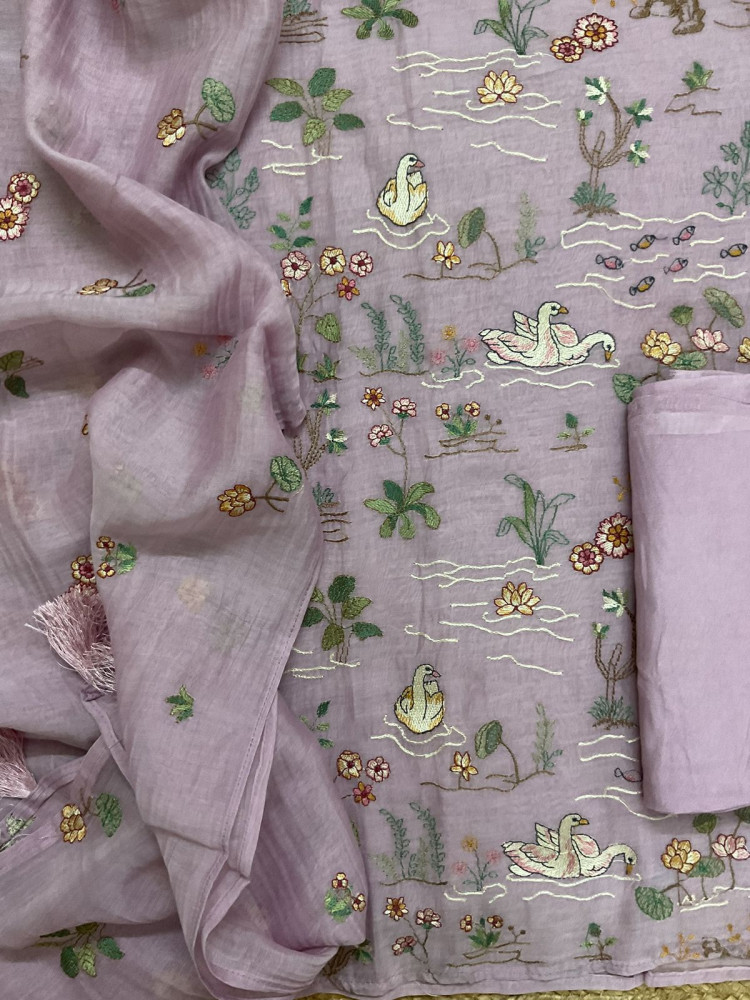 Image of Pure Mul Chanderi Embroidered Suit - Lavender
