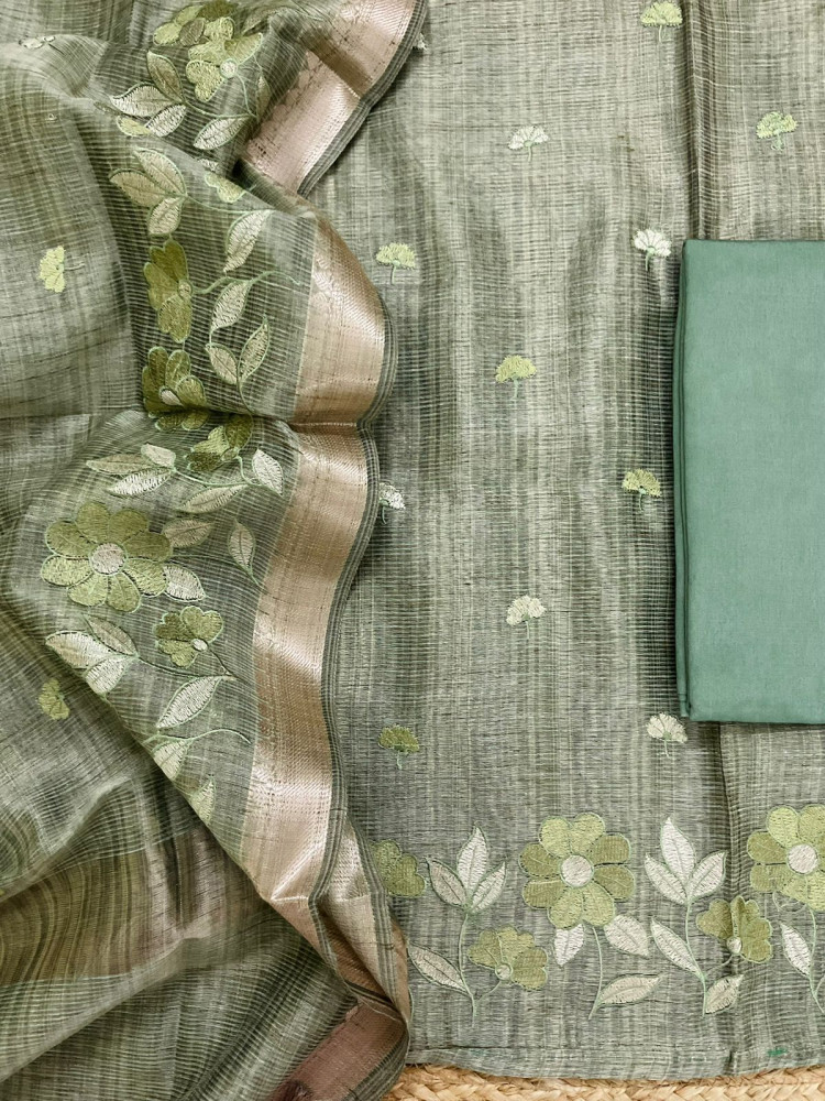 Image of Soft Tissue Raw Silk Embroidered Suit - Green