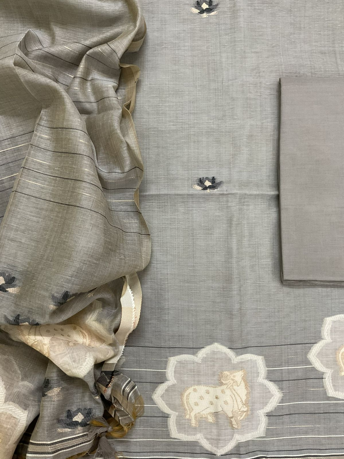 Pure Slub Chanderi Jamdani Weaved Suit - Grey