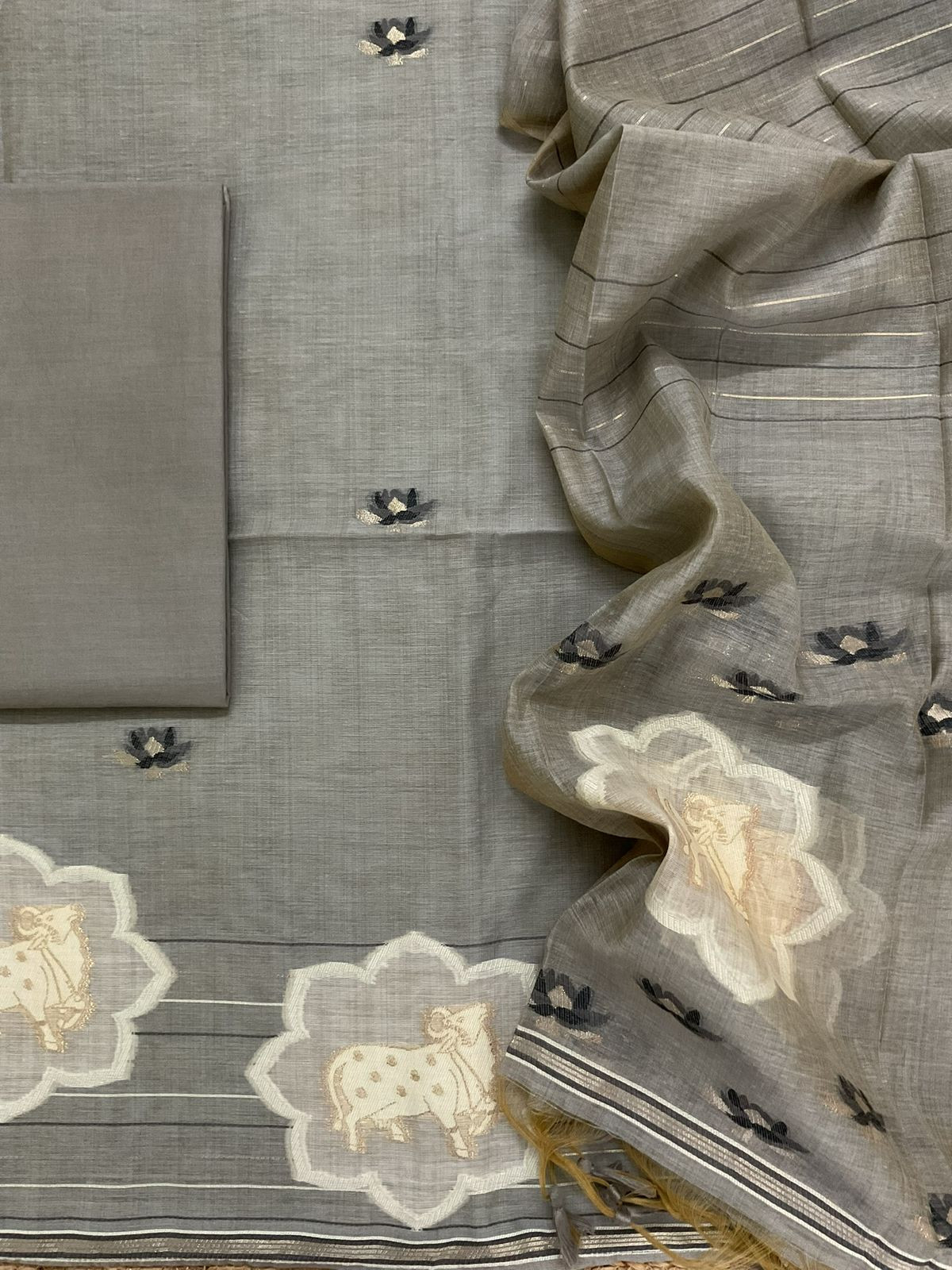 Pure Slub Chanderi Jamdani Weaved Suit - Grey