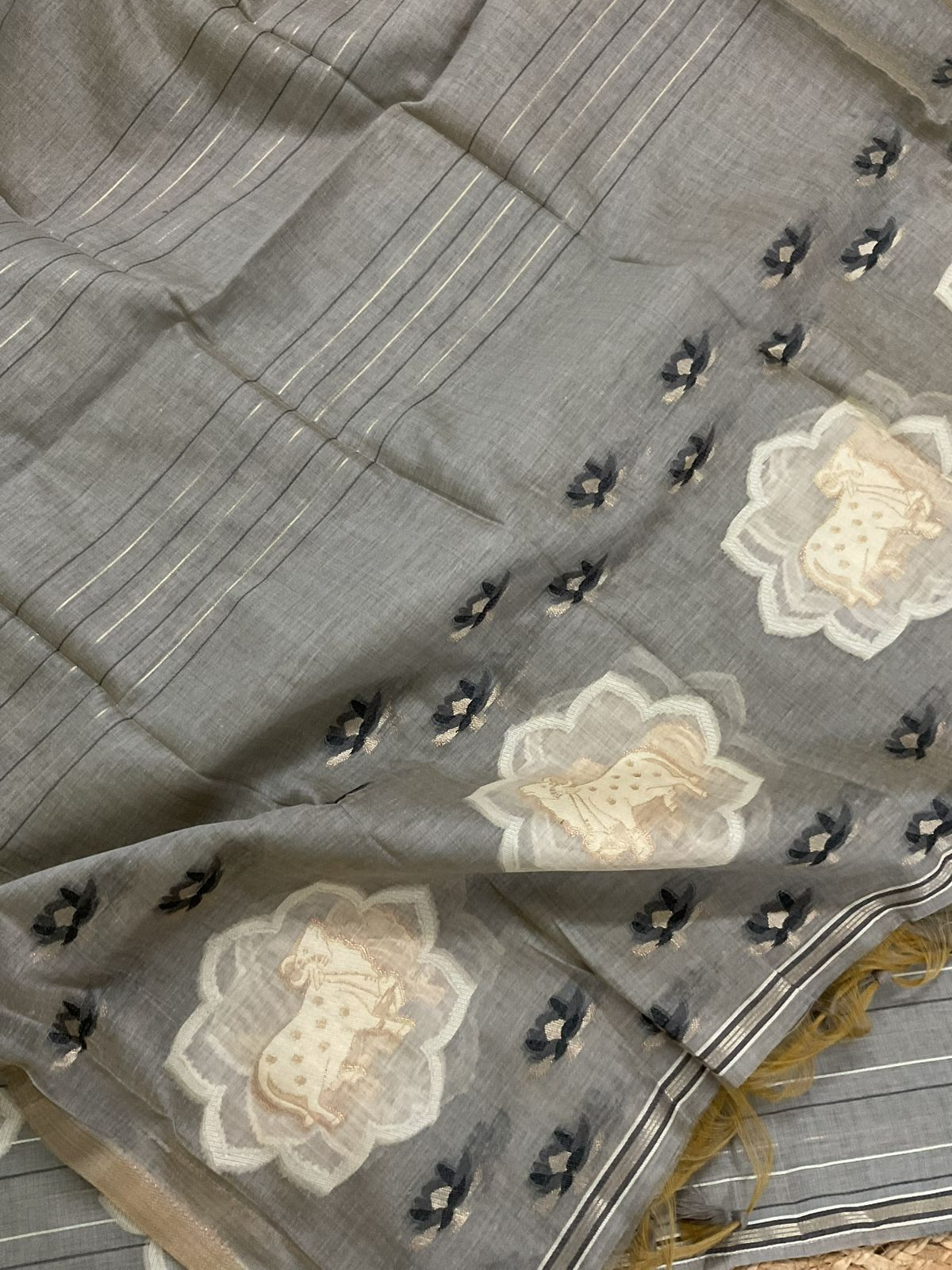 Pure Slub Chanderi Jamdani Weaved Suit - Grey