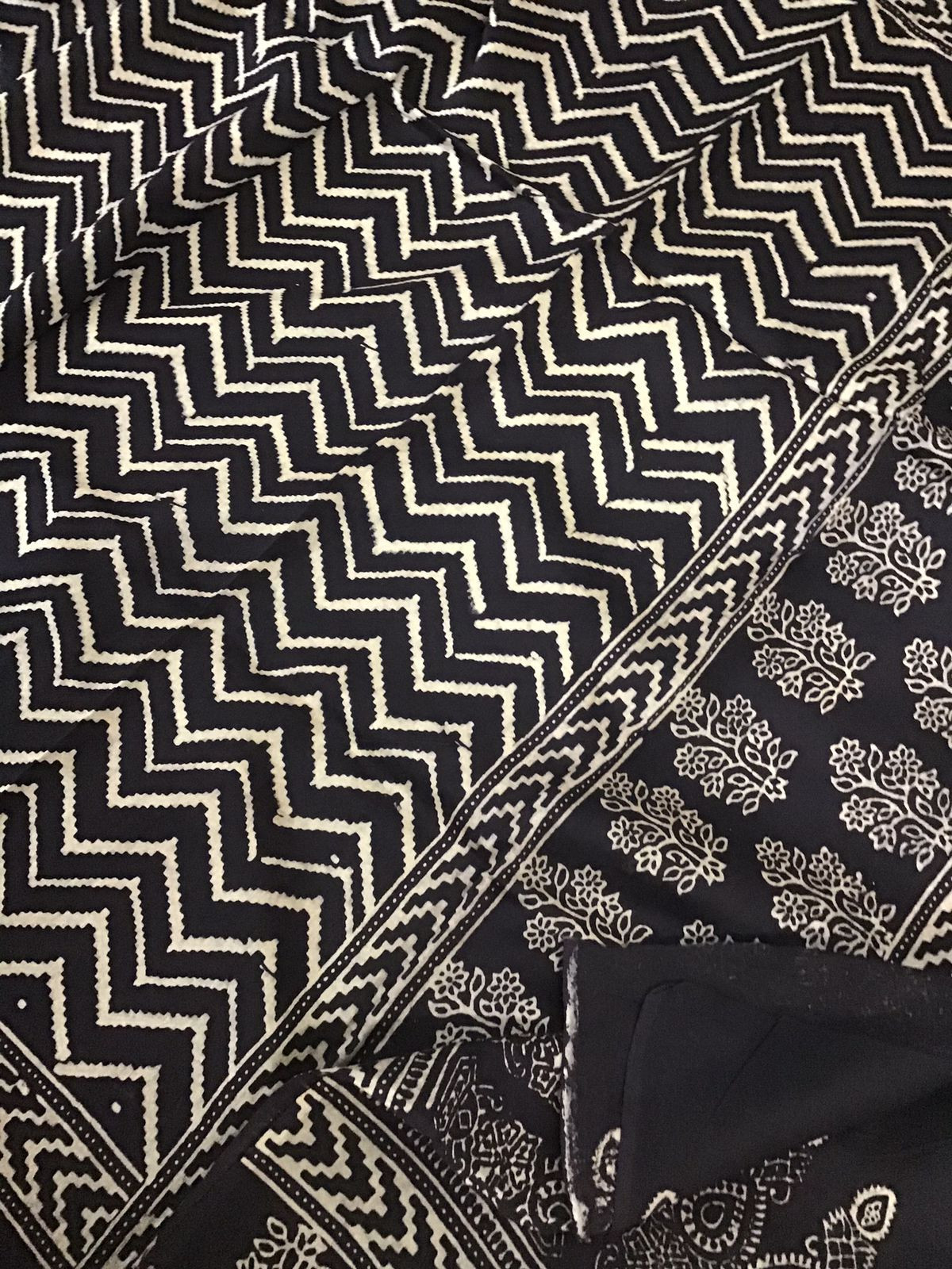 Pure Maheshwari Silk Printed Banarasi Weaved Suit - Black