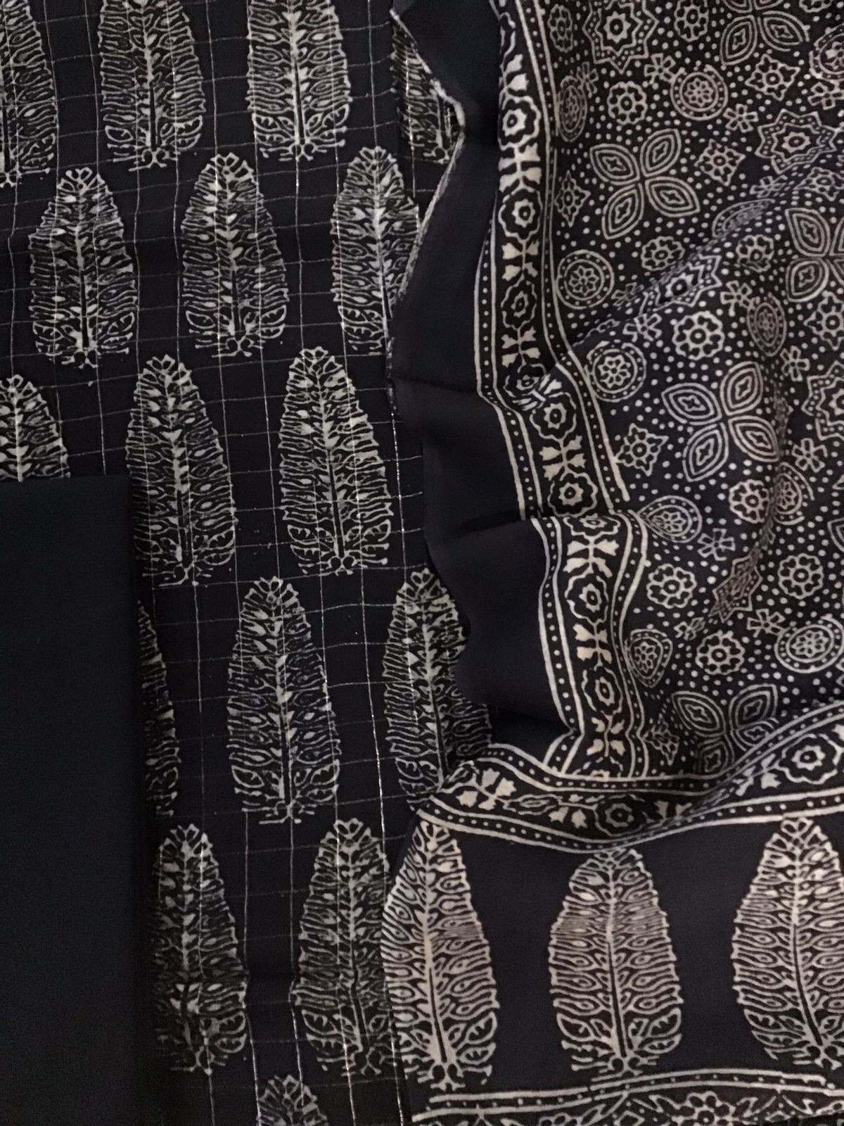 Pure Maheshwari Silk Printed Banarasi Weaved Suit - Black