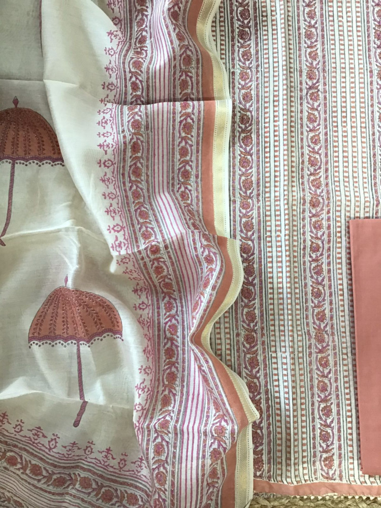 Image of Pure Maheshwari Silk Printed Suit - Cream