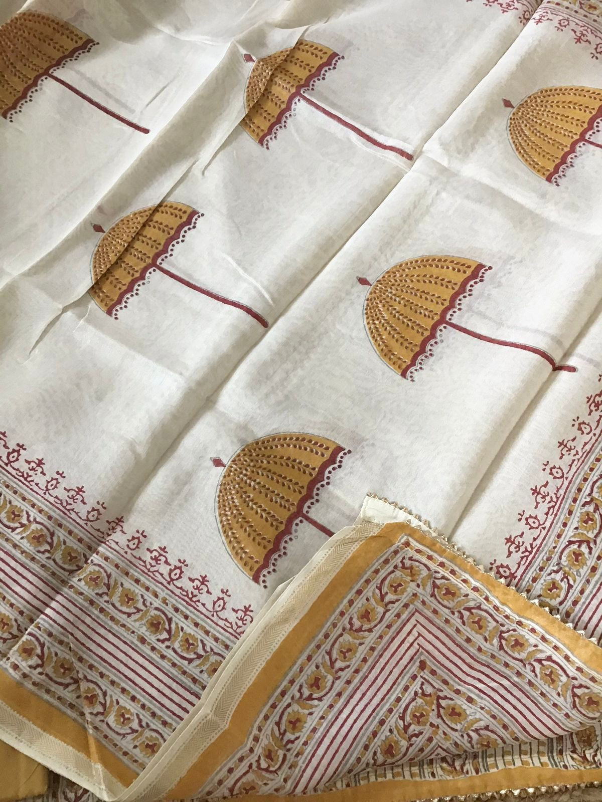 Pure Maheshwari Silk Printed Suit - Cream