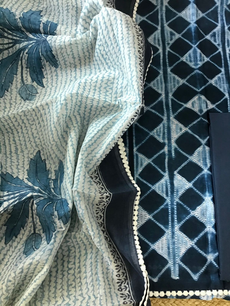 Image of Pure Maheshwari Silk Printed Suit - Blue