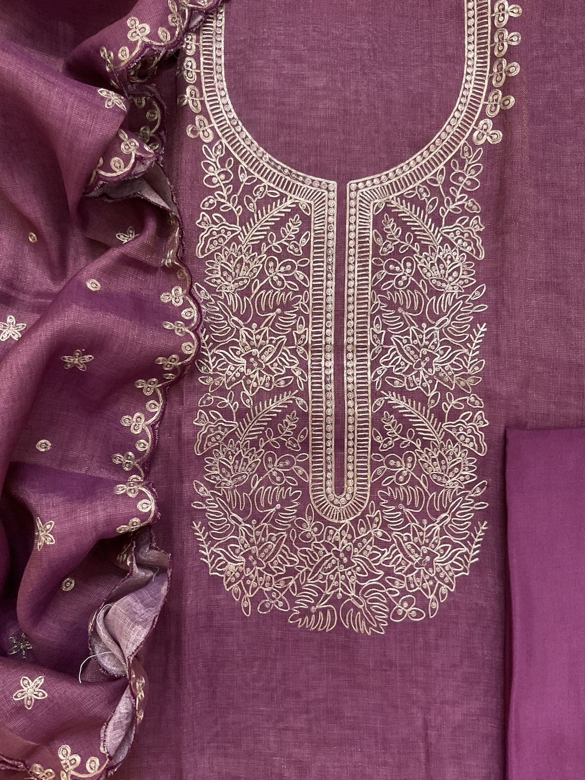 Soft Tissue Slub Cotton Embroidered Suit - Wine