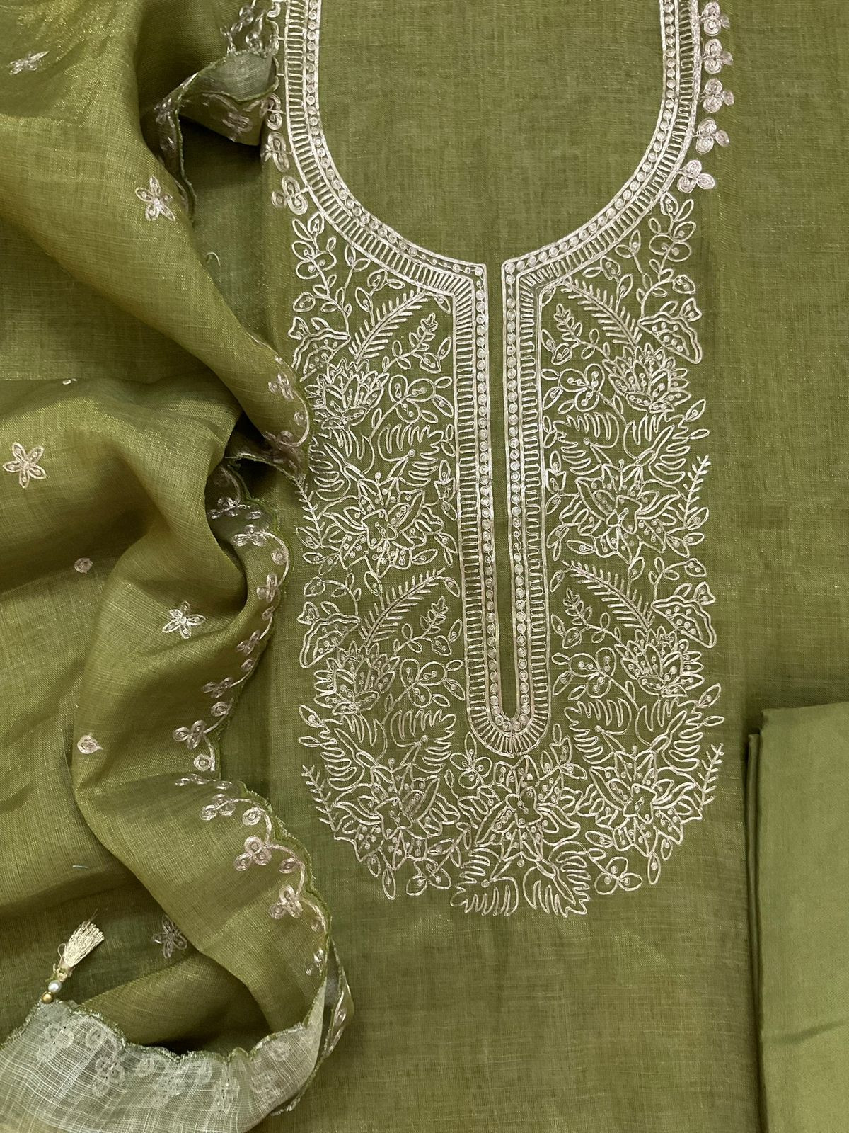Soft Tissue Slub Cotton Embroidered Suit - Green