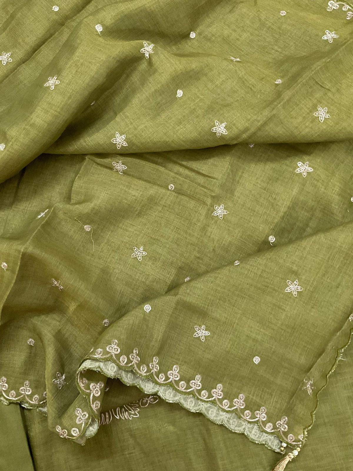 Soft Tissue Slub Cotton Embroidered Suit - Green