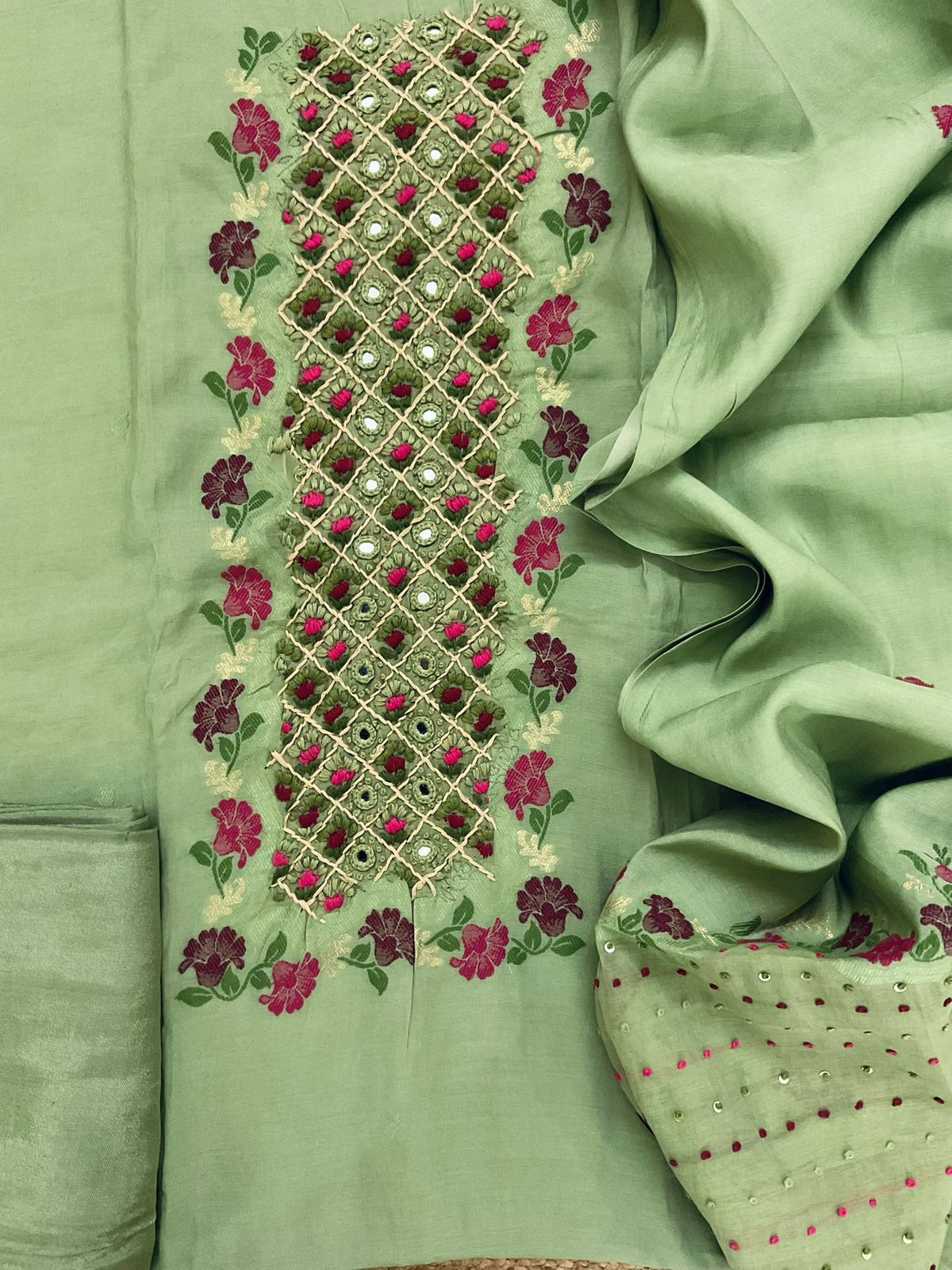 Pure Muslin Jamdani Weaved Embroidered Suit - Green