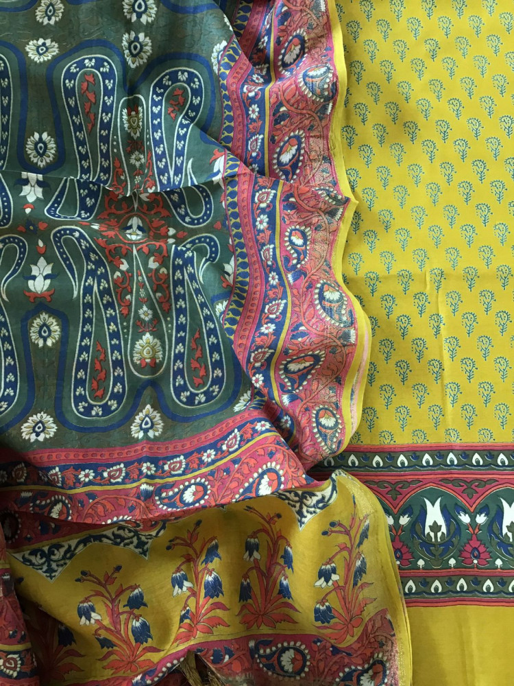 Image of Pure Maheshwari Silk Printed Suit - Yellow