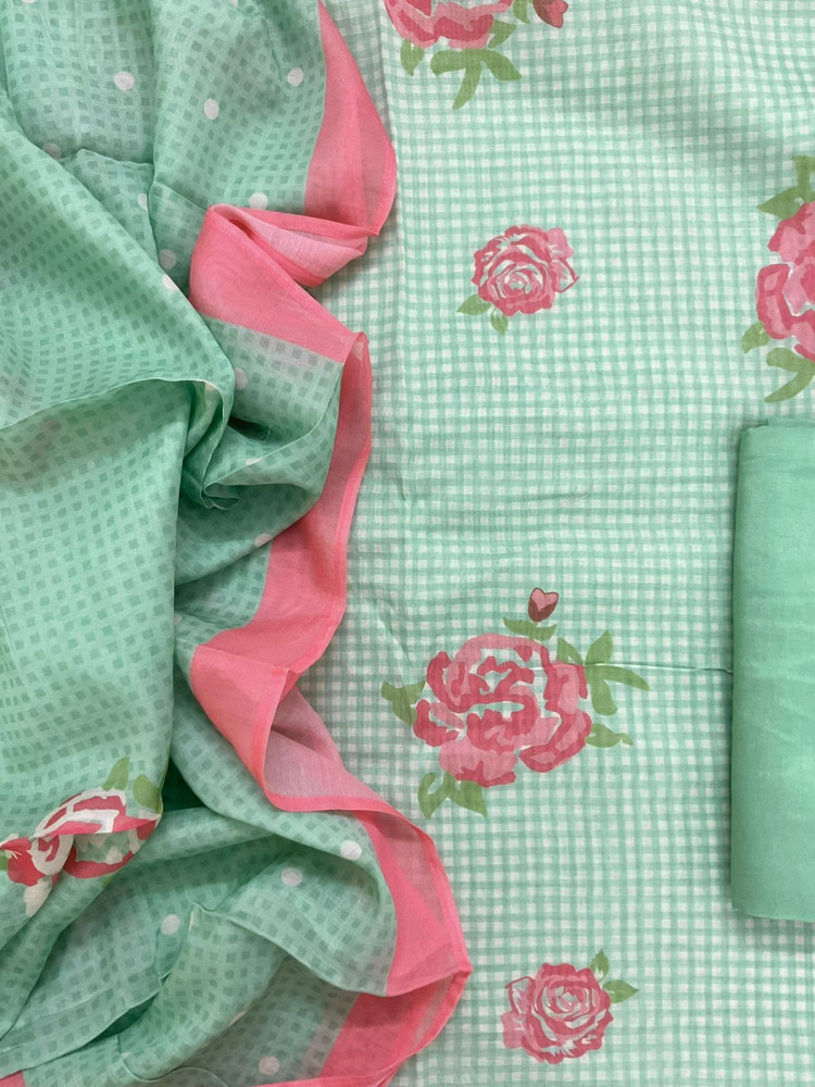 Image of Pure Muslin Silk Printed Suit - Green