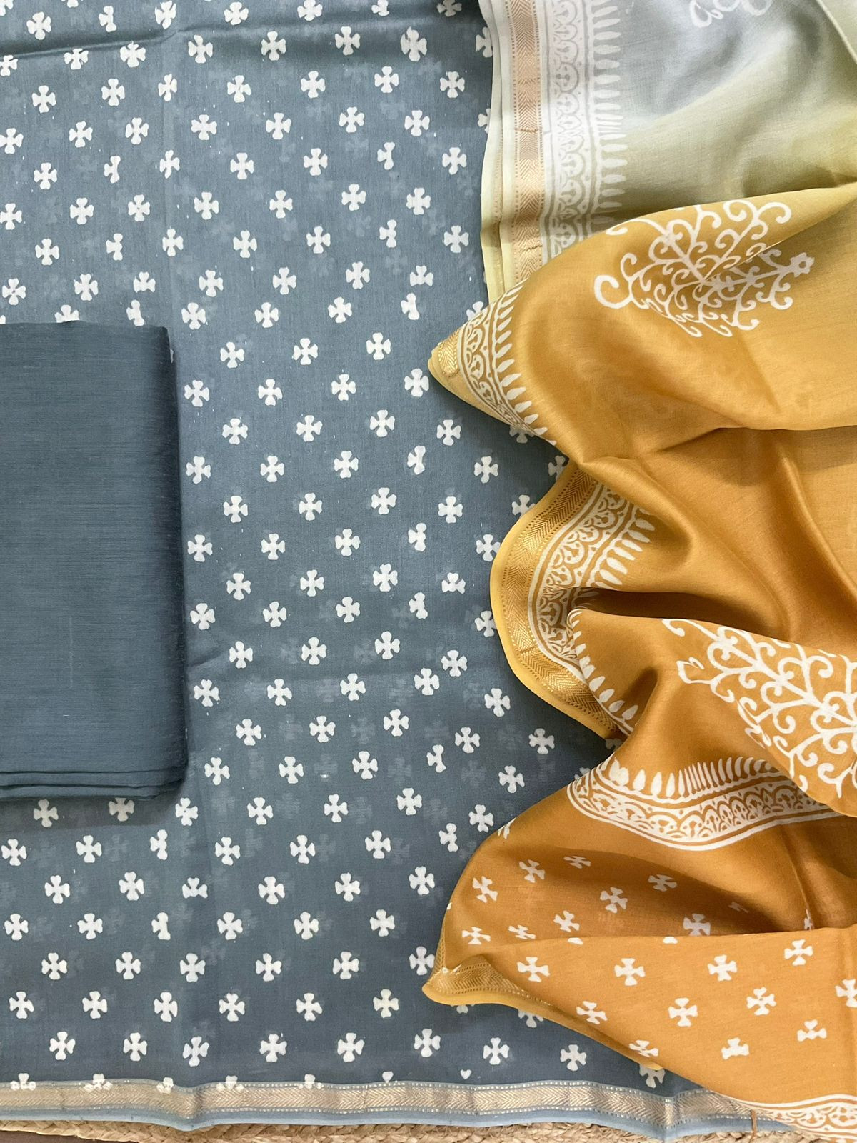 Pure Maheshwari Silk Printed Suit - Grey