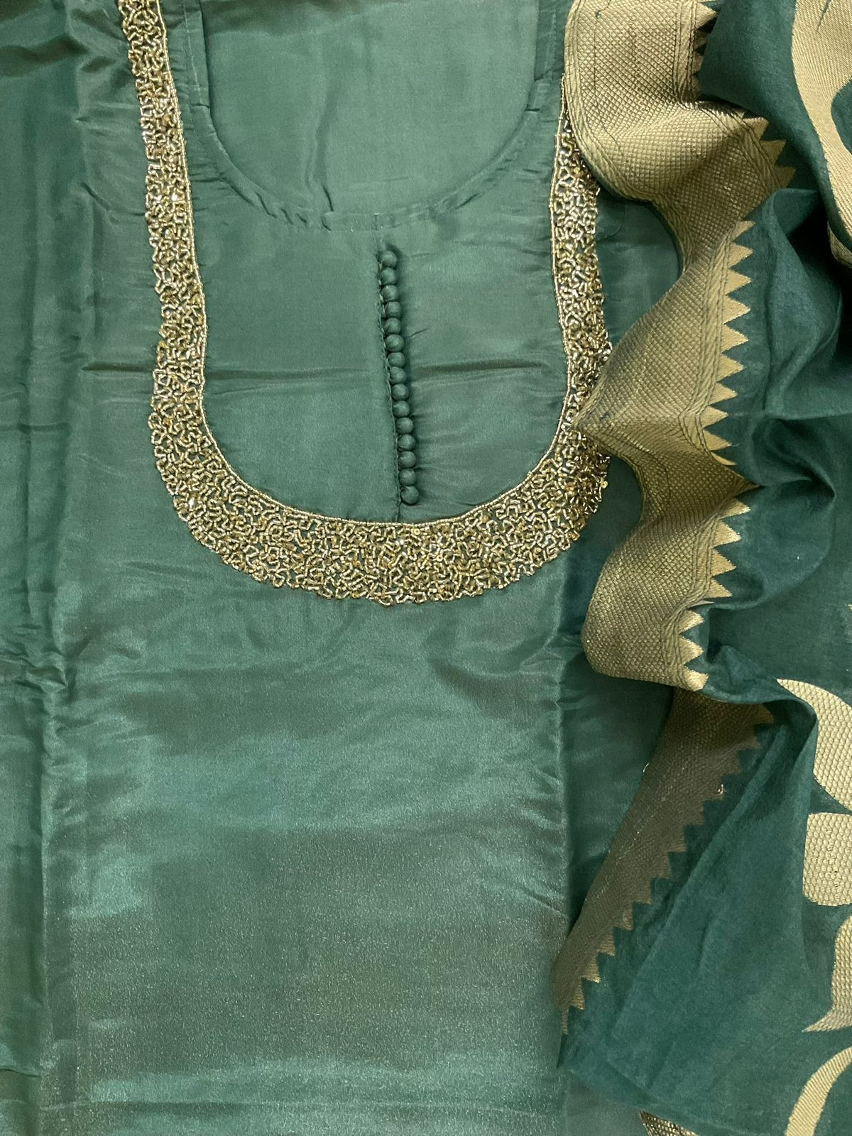 Soft Tissue Shimmer Silk Banarasi Weaved Embroidered Suit - Green