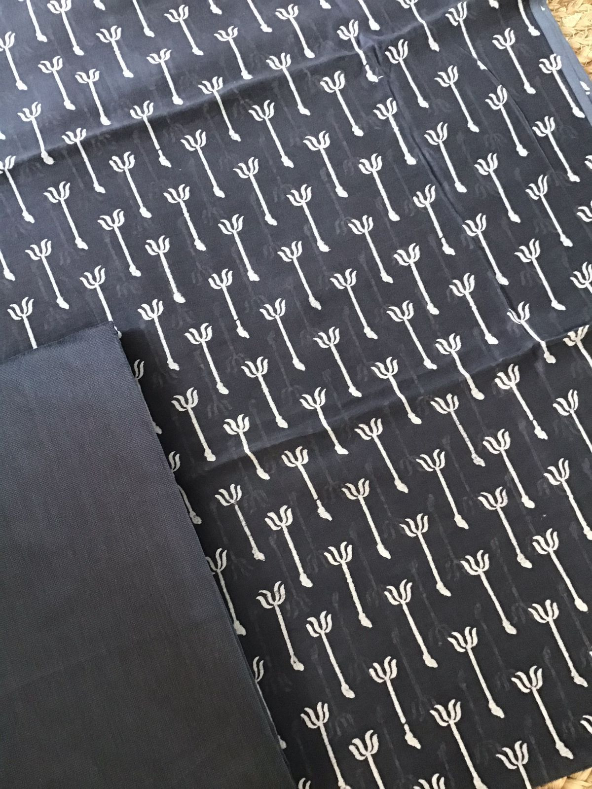 Pure Maheshwari Silk Printed Suit - Grey