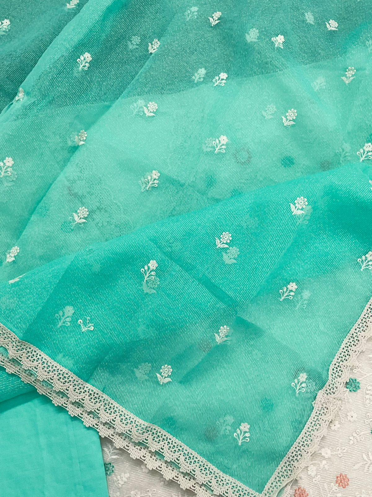 Soft Fine Supernet Embroidered Suit - Off White