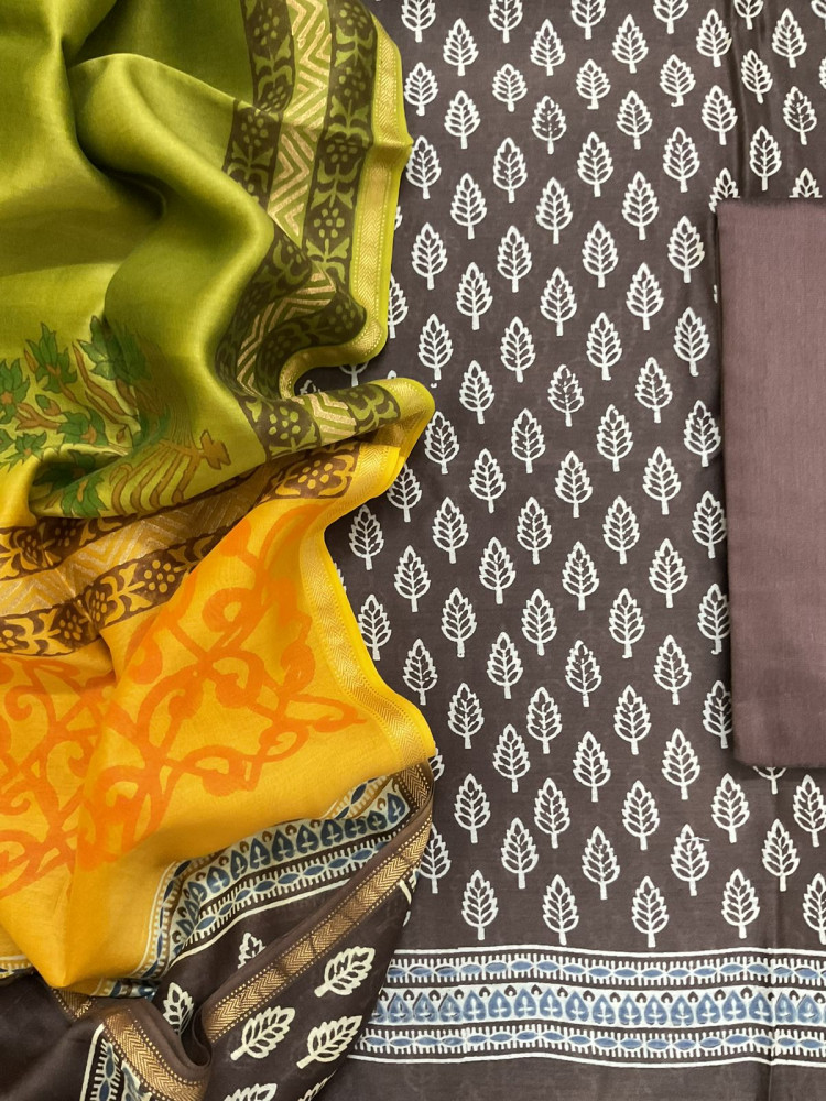 Image of Pure Maheshwari Silk Printed Suit - Brown