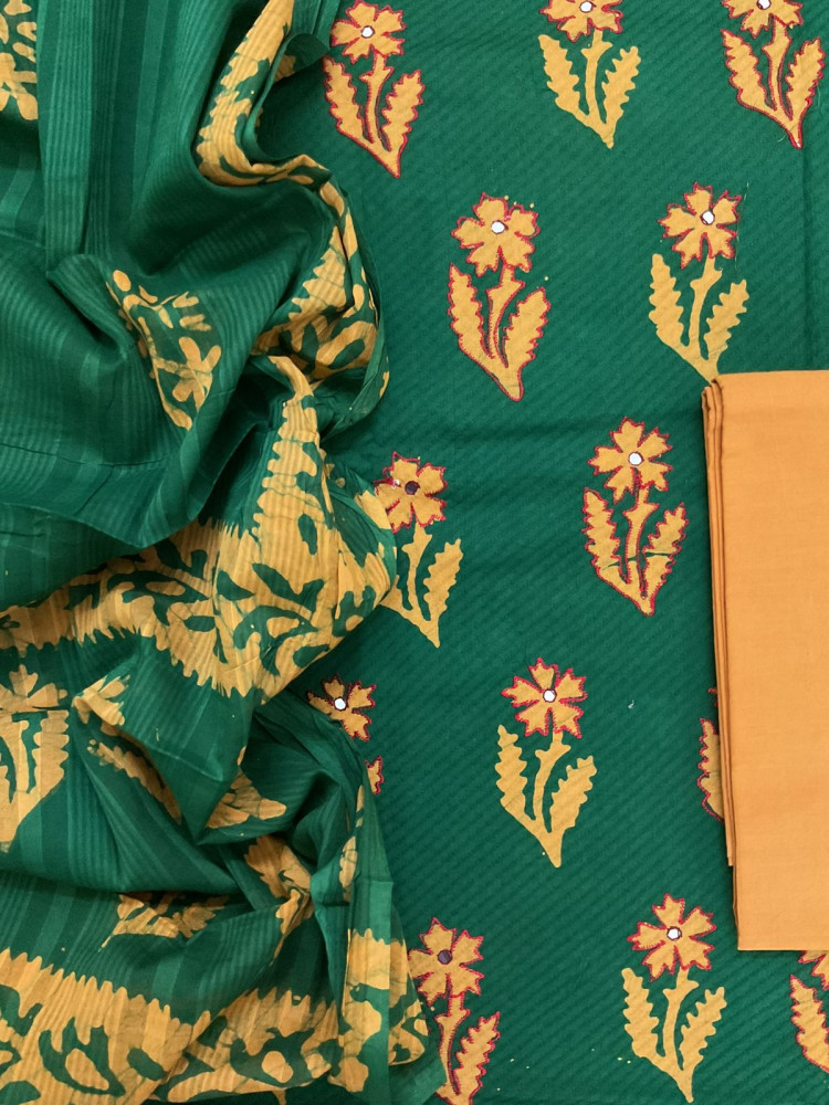 Image of Pure Cotton Printed Embroidered Suit - Green