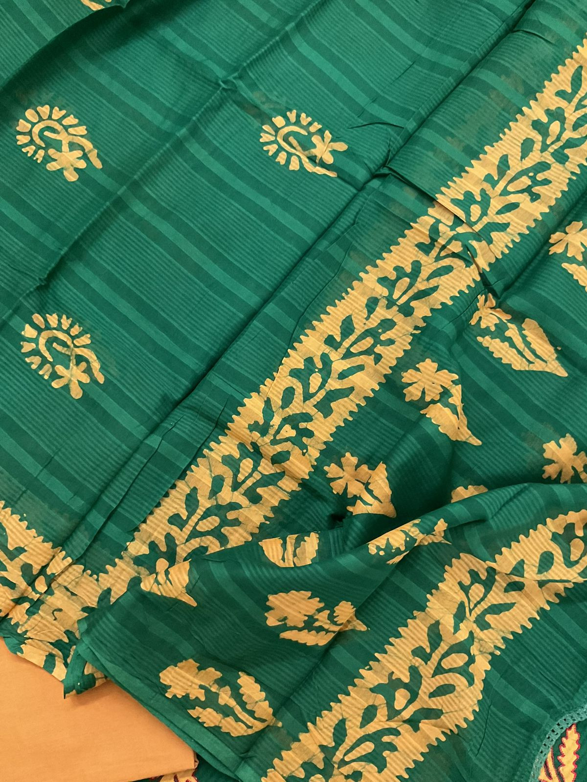 Pure Cotton Printed Embroidered Suit - Green