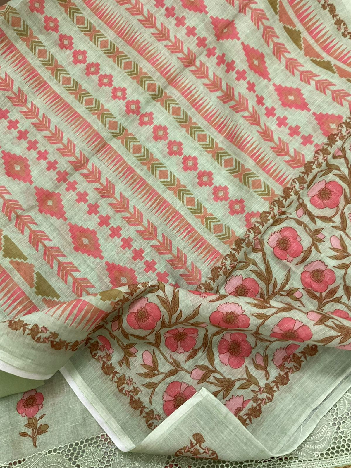 Soft Linen Jute Cotton Printed Embroidered Suit - Green