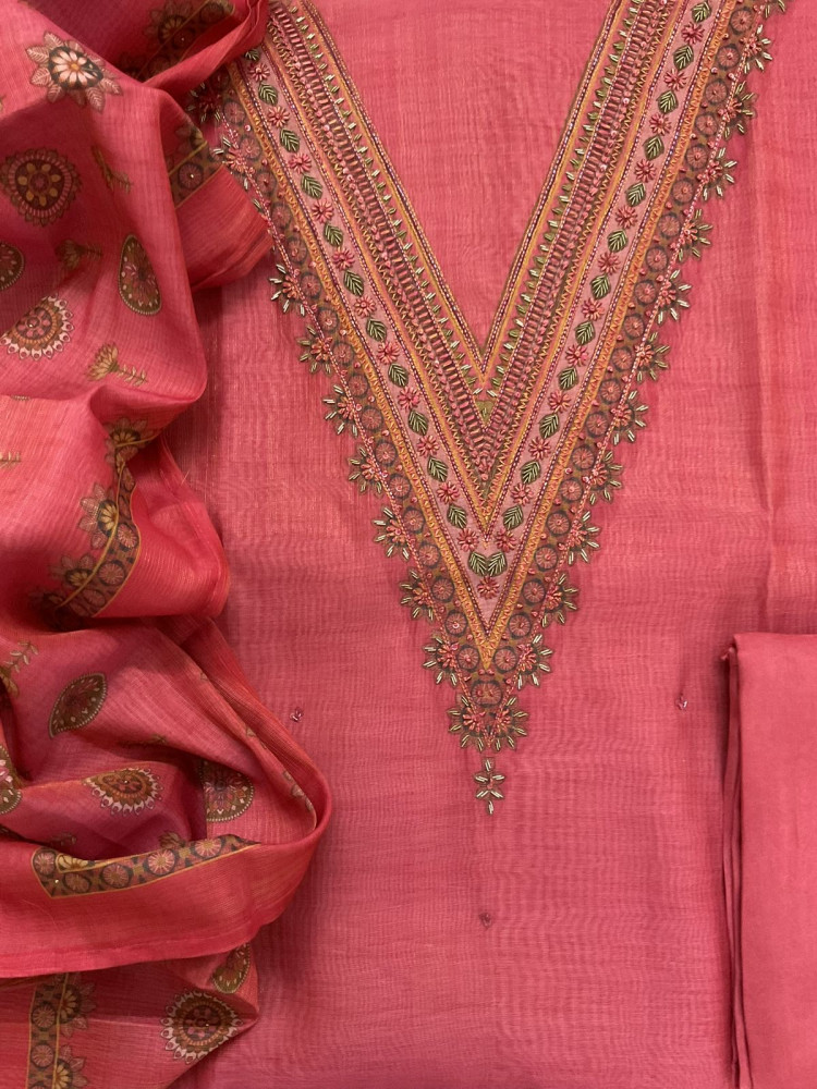 Image of Soft Tissue Slub Cotton Printed Embroidered Suit - Pink