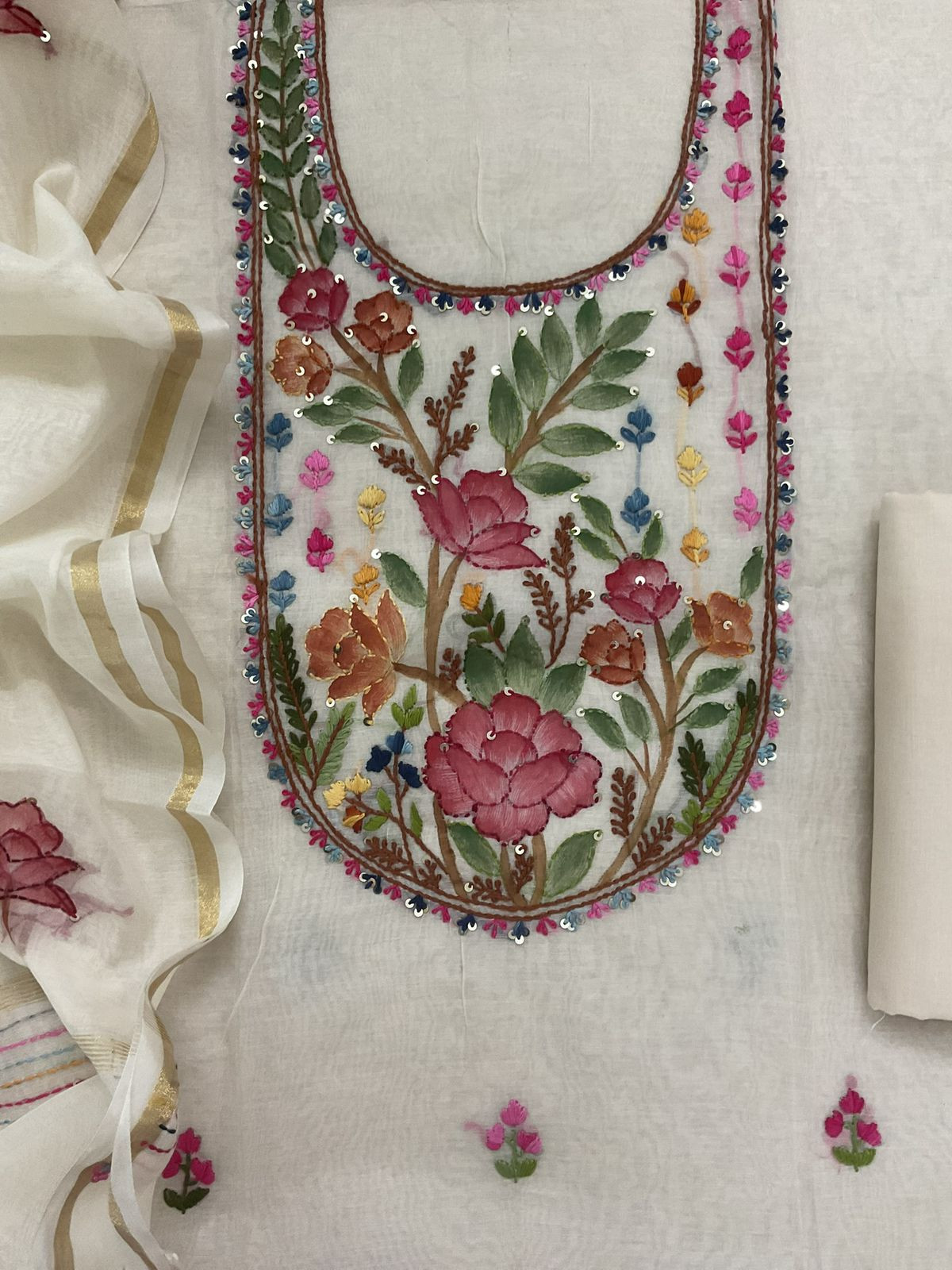 Soft Chanderi Brush Painted Embroidered Suit - Off White