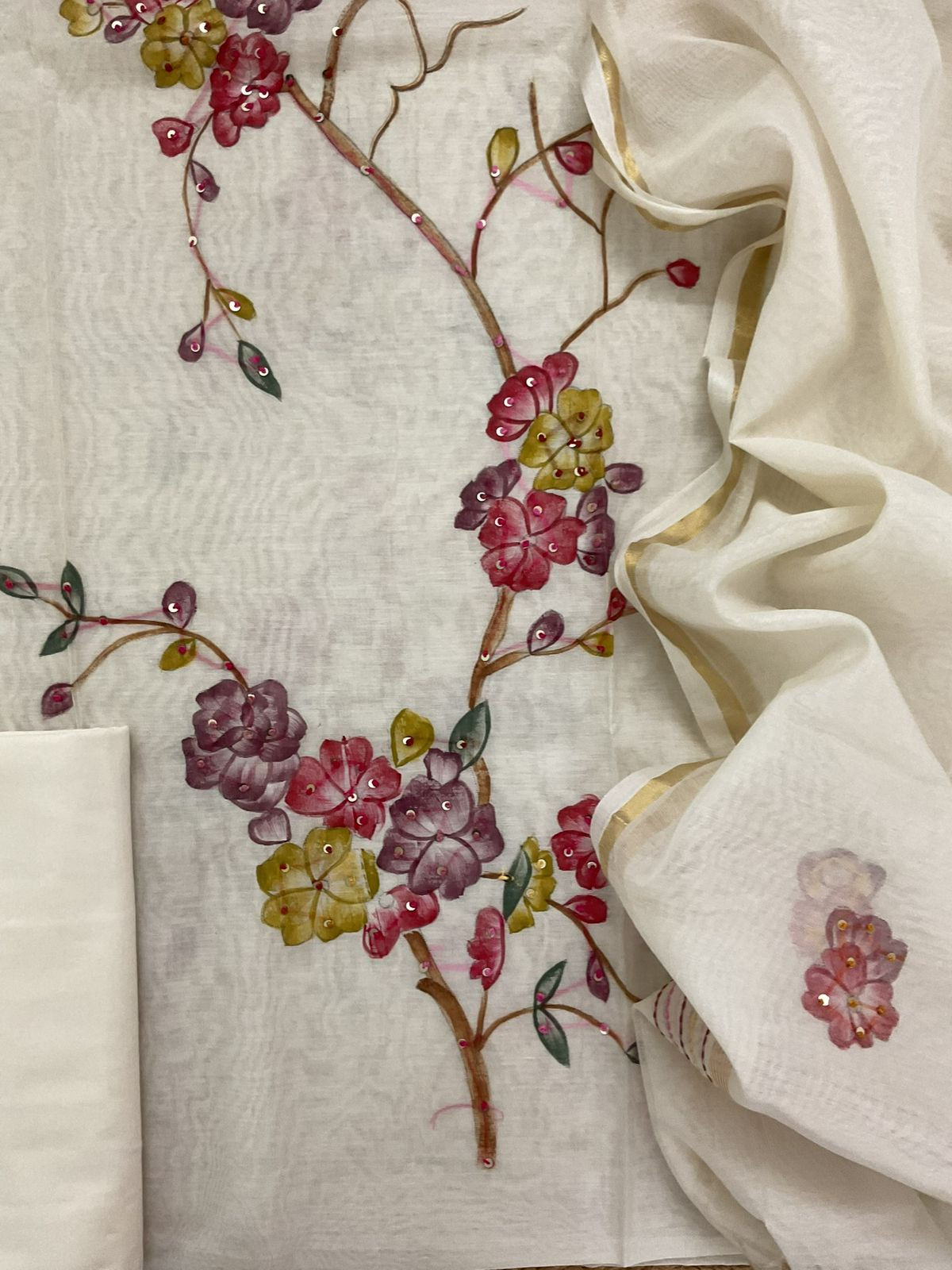 Soft Chanderi Brush Painted Embroidered Suit - Off White