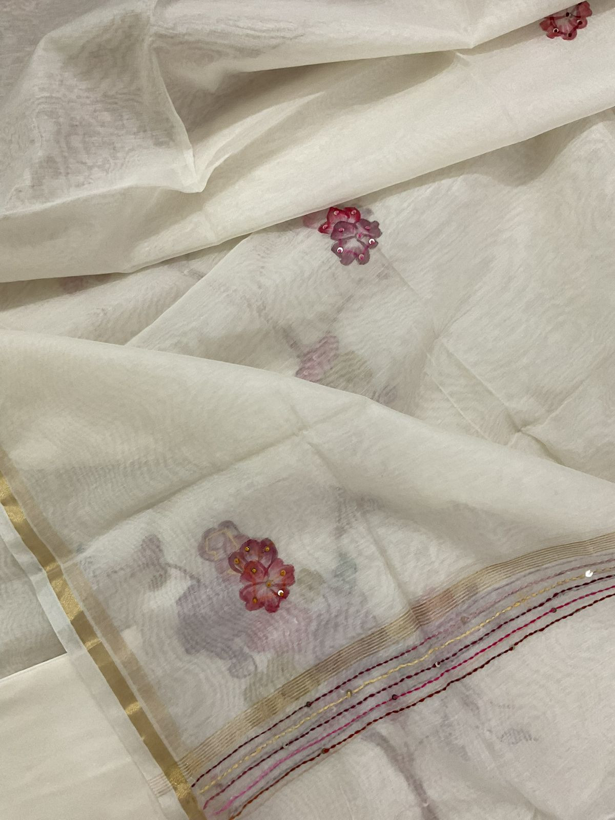 Soft Chanderi Brush Painted Embroidered Suit - Off White