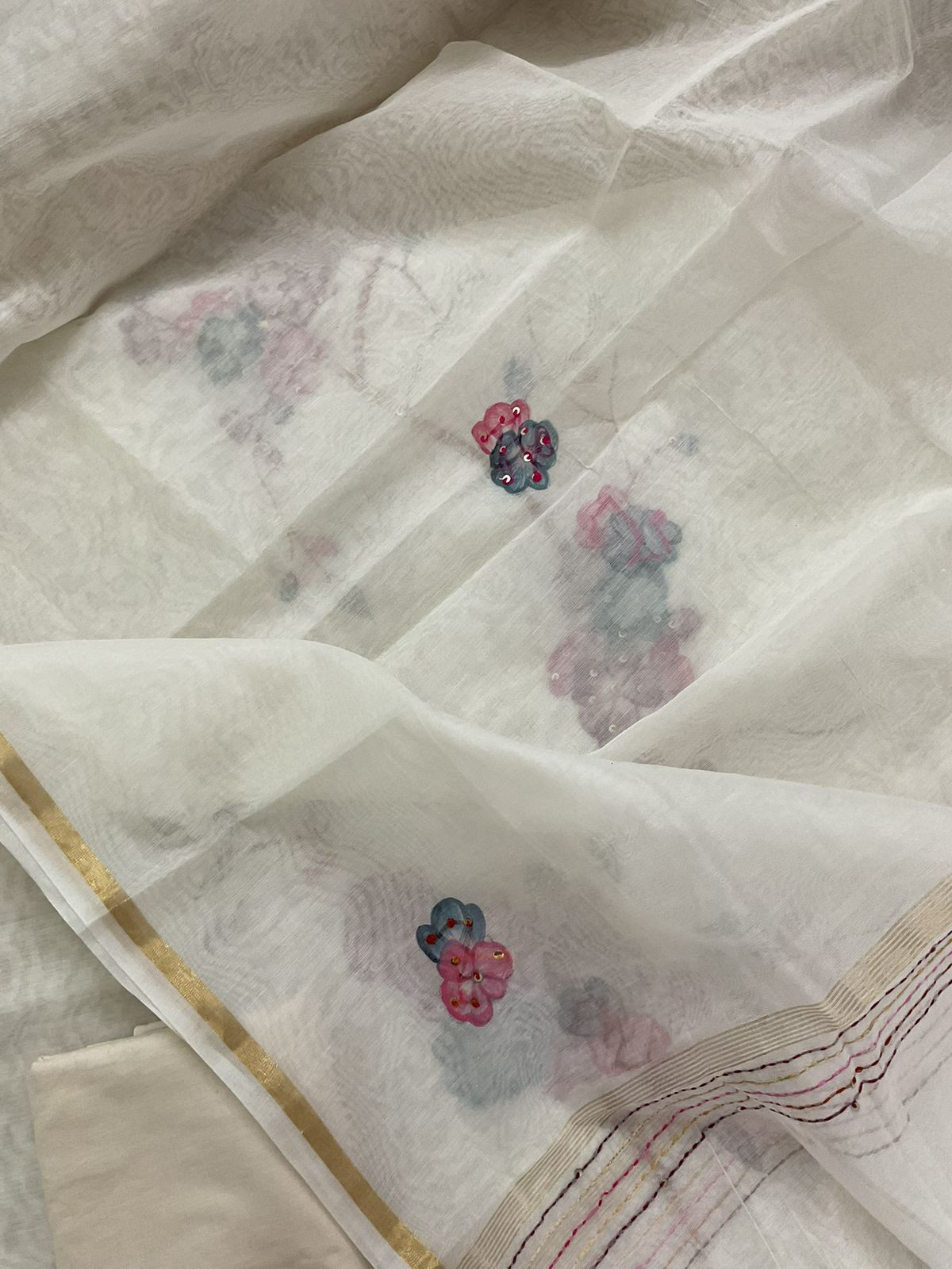 Soft Chanderi Brush Painted Embroidered Suit - Off White