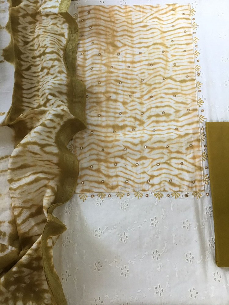 Image of Pure Hakoba Cotton Printed Embroidered Suit - Off White