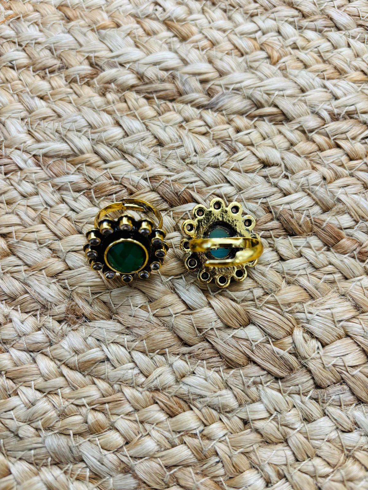 Metallic Oxidised Adjustable Gold Finger Ring - Green