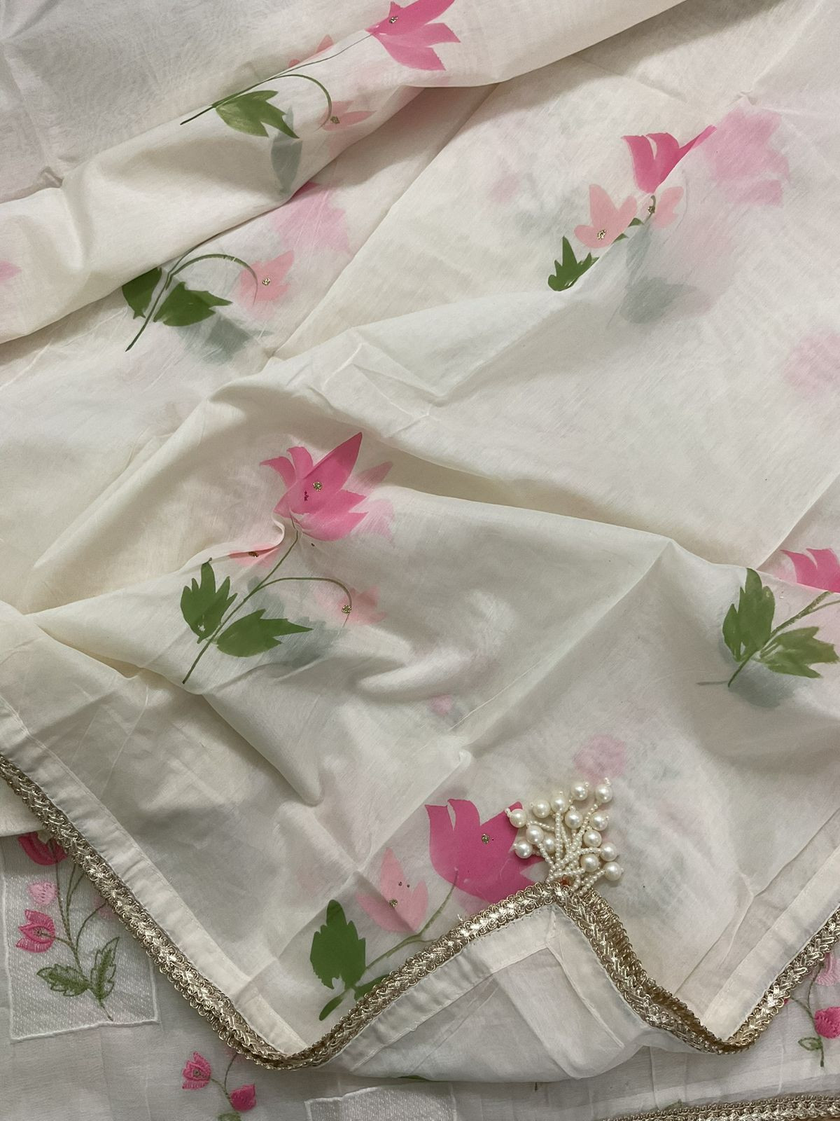 Soft Chanderi Brush Painted Embroidered Suit - Off White