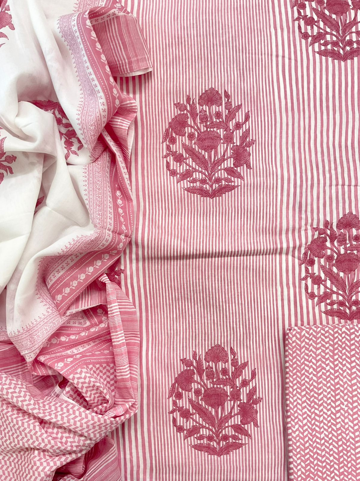 Pure Cotton Printed Suit - Pink