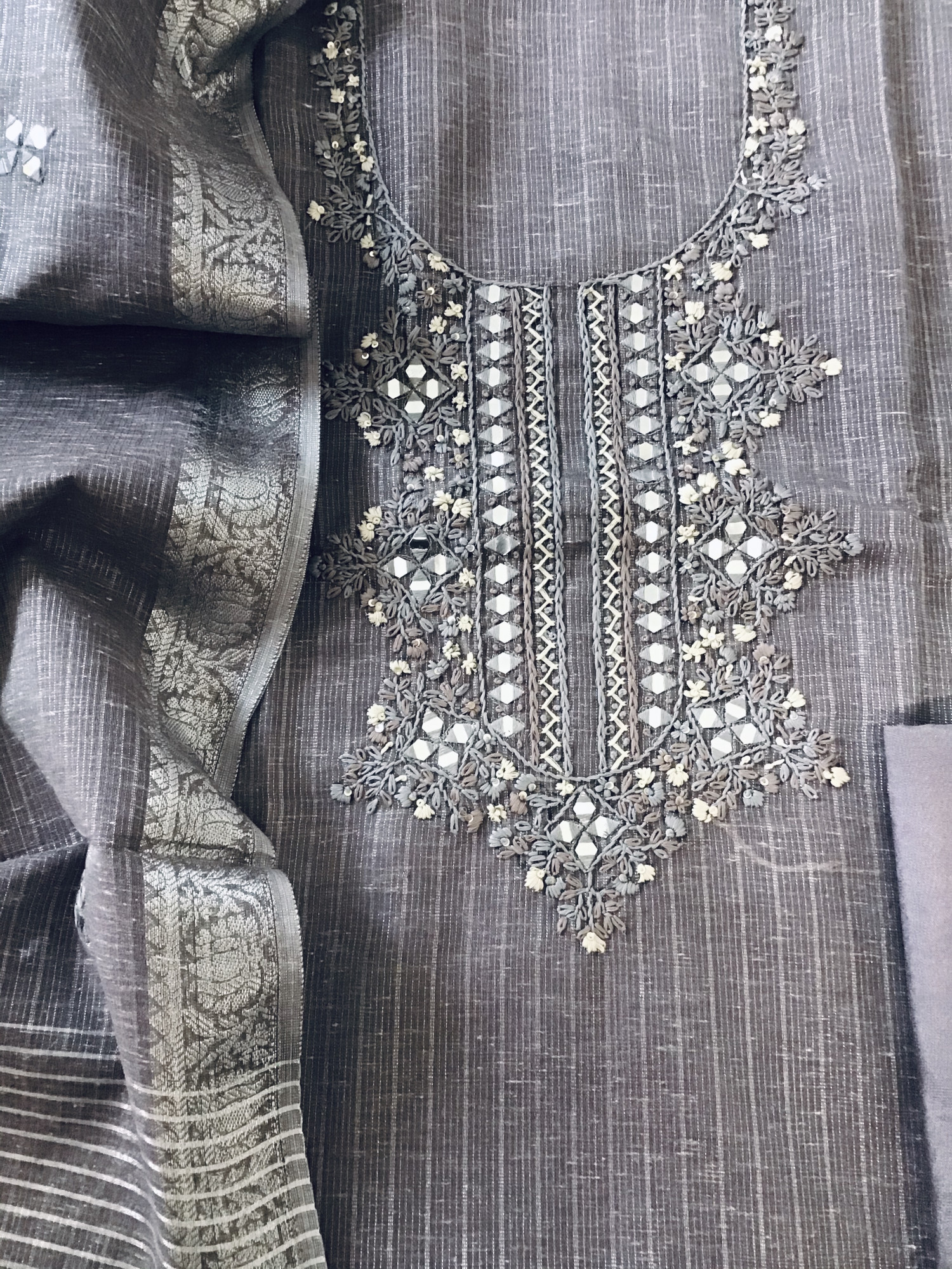 Fine Tissue Slub Cotton Embroidered Suit - Lilac