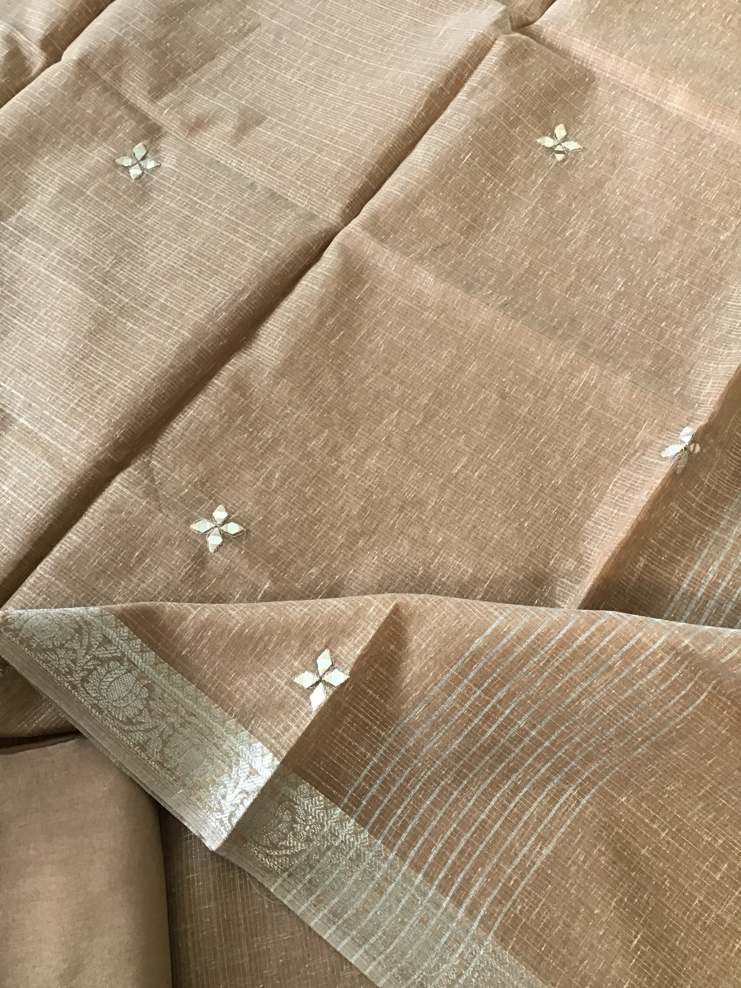 Fine Tissue Slub Cotton Embroidered Suit - Brown