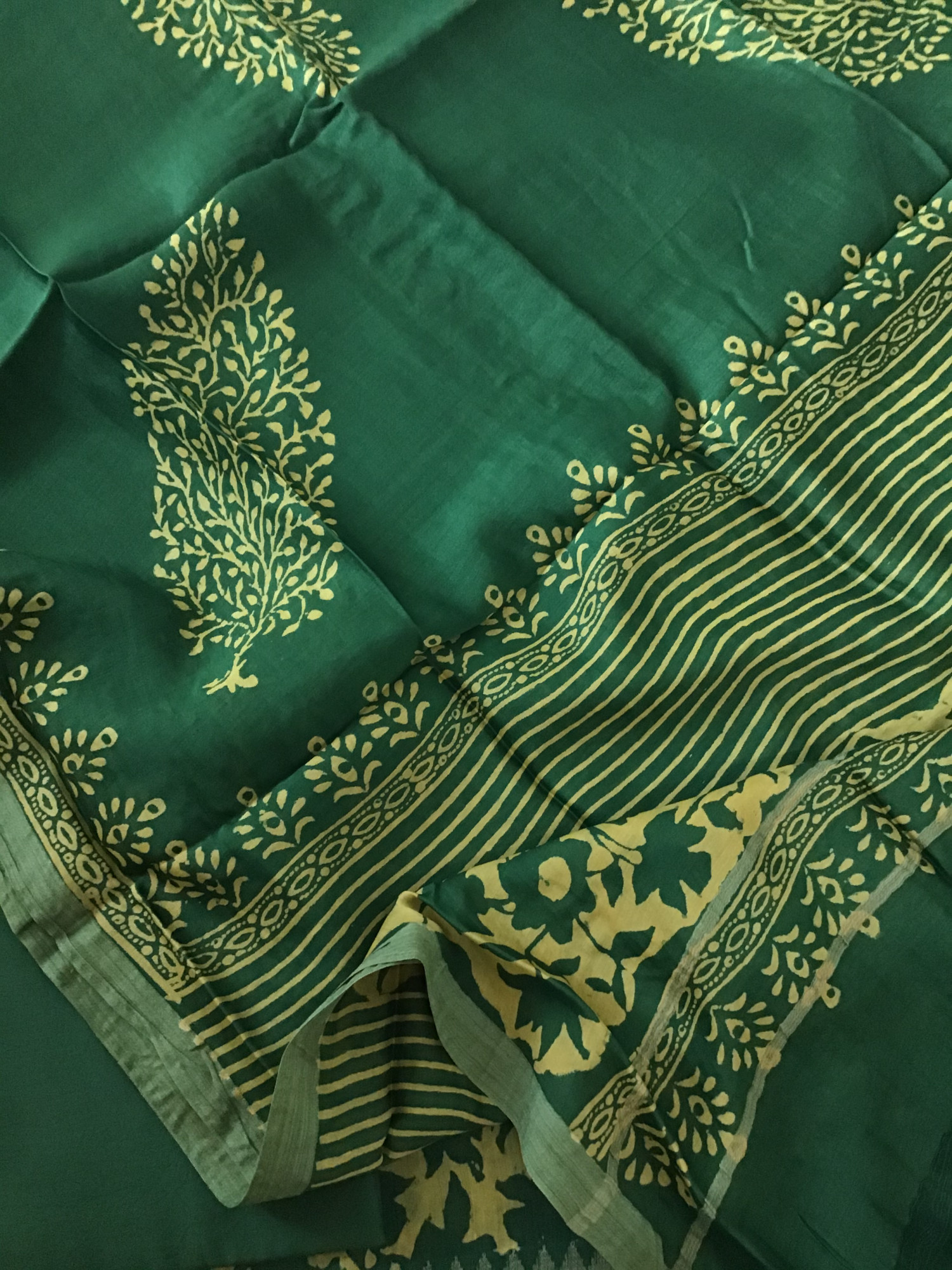 Pure Muslin Printed Suit - Green