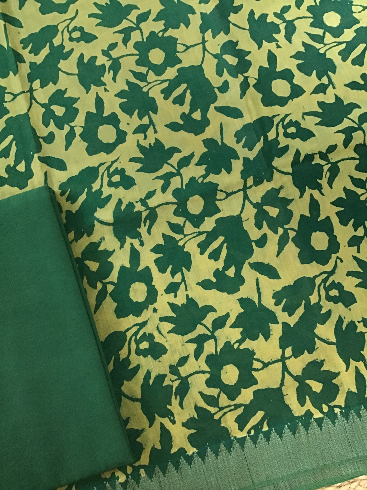 Pure Muslin Printed Suit - Green