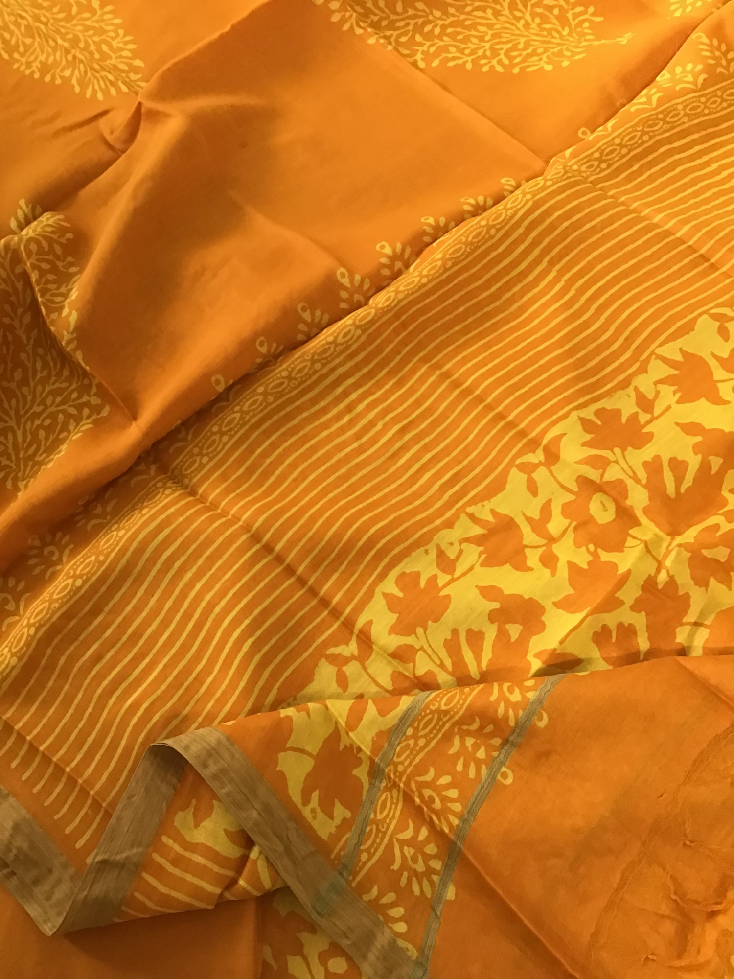 Pure Muslin Printed Suit - Yellow