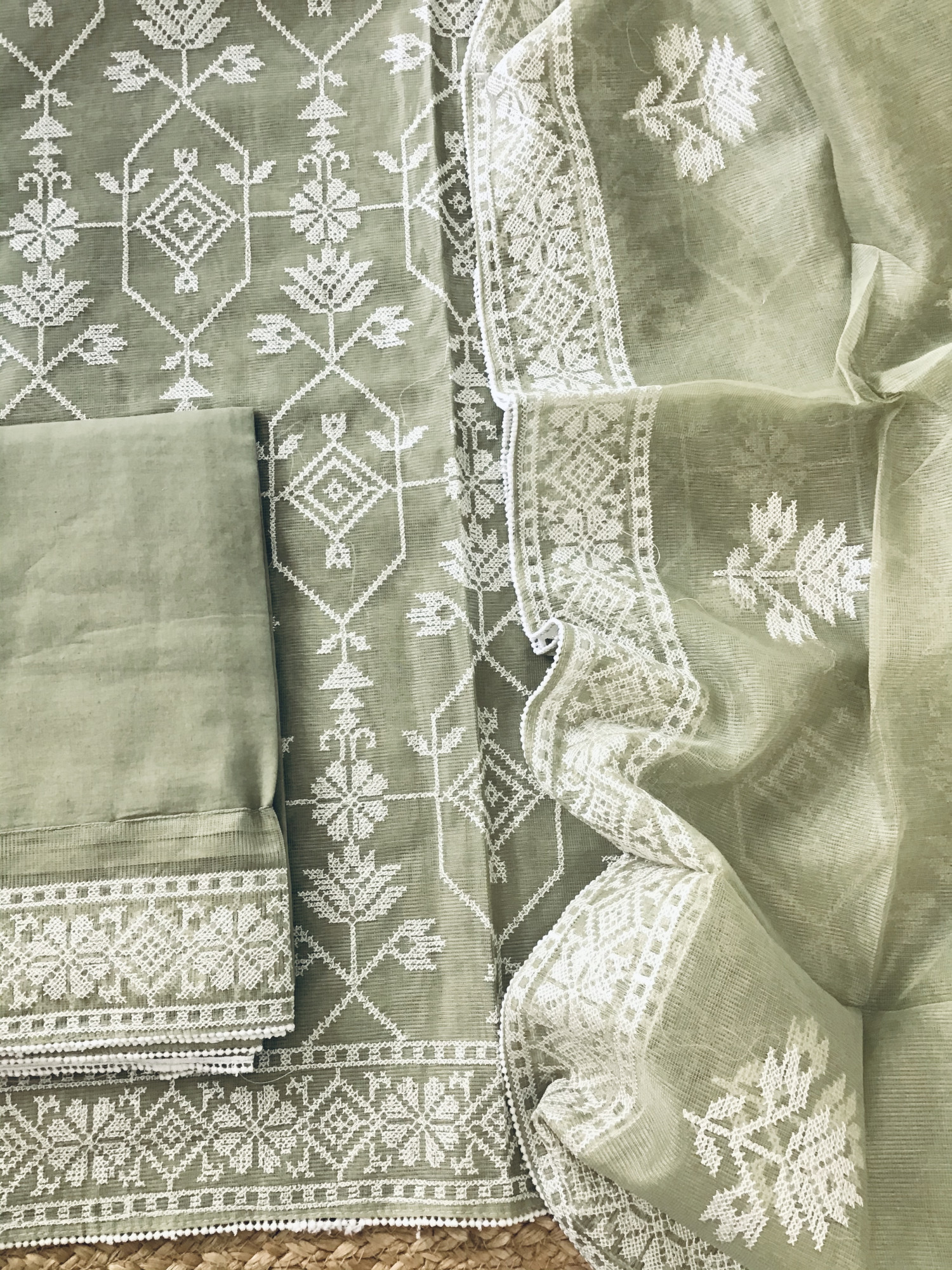 Soft Supernet Embroidered Suit - Green