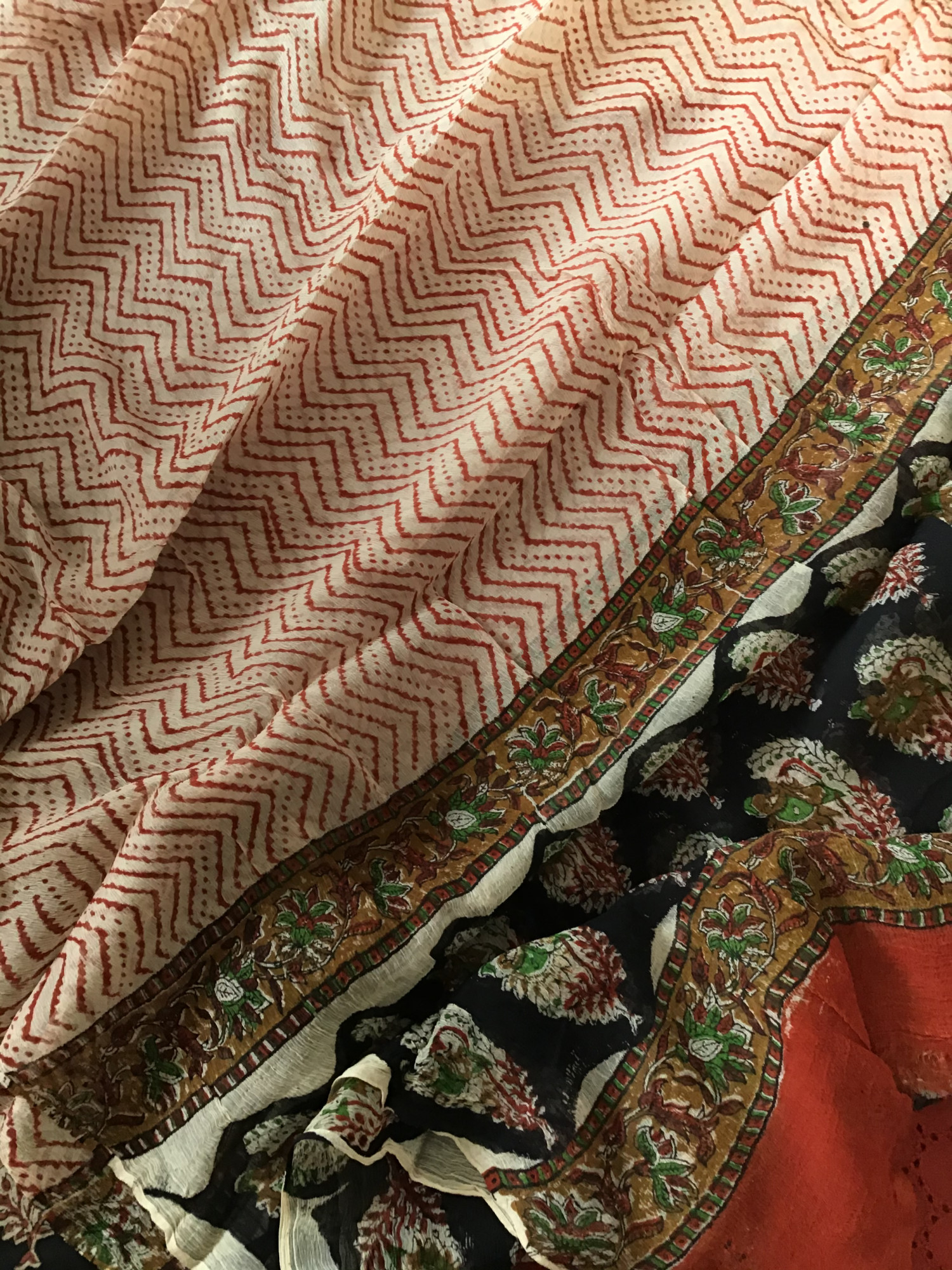 Pure Hakoba Cotton Embroidered Suit - Red