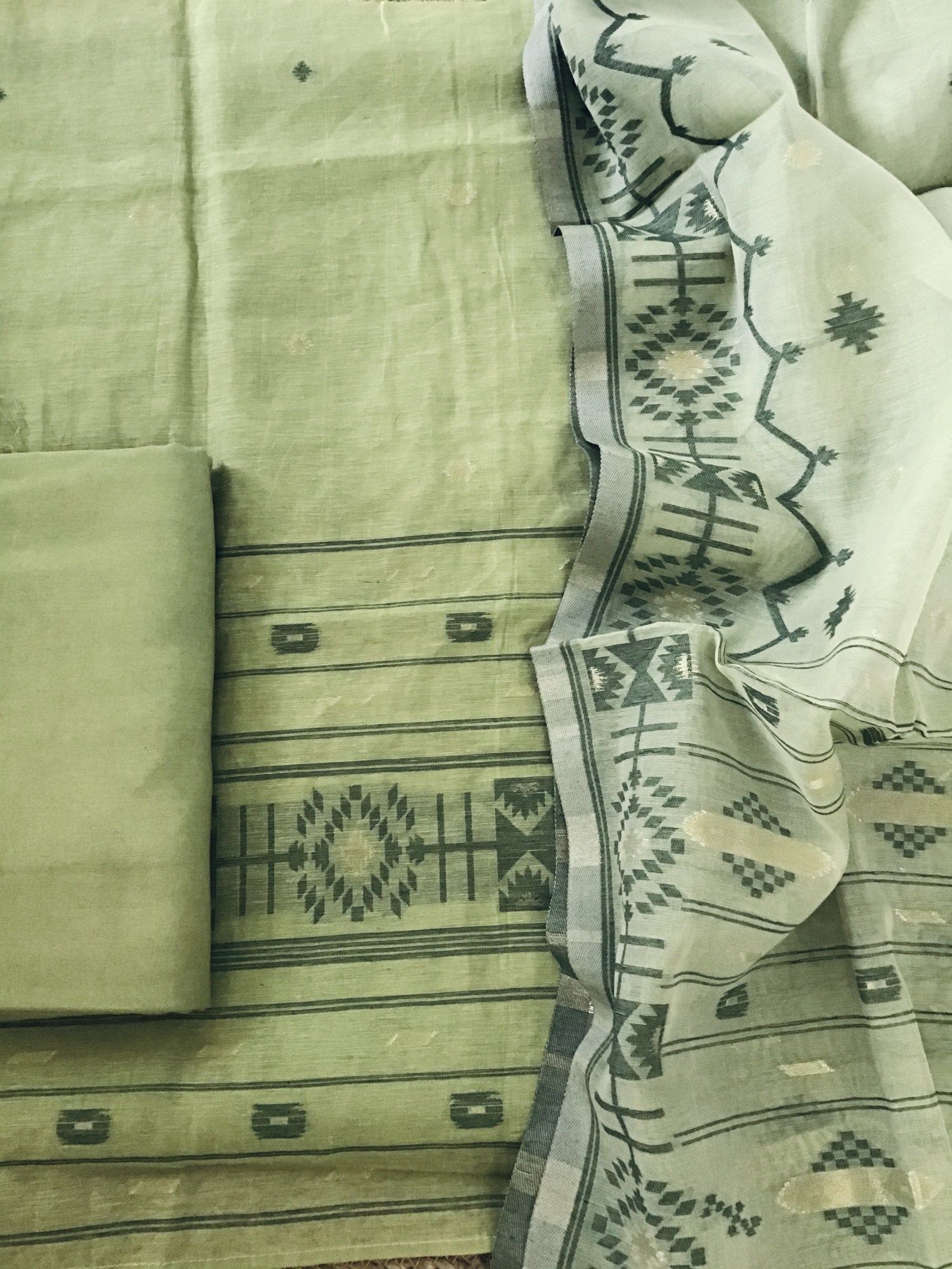 Soft Slub Chanderi Jamdani Weaved Embroidered Suit - Green