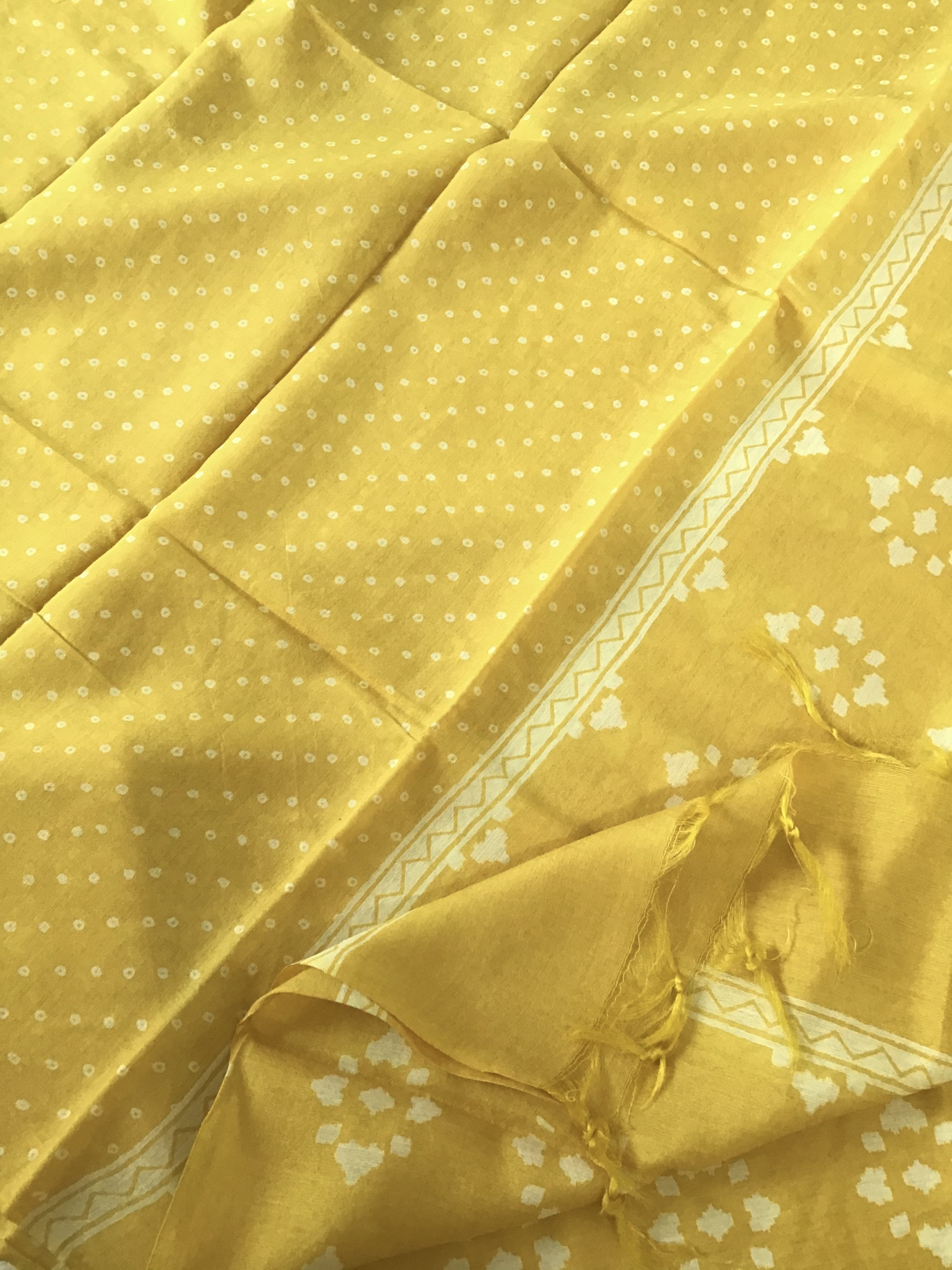 Pure Muslin Silk Printed Suit - Yellow