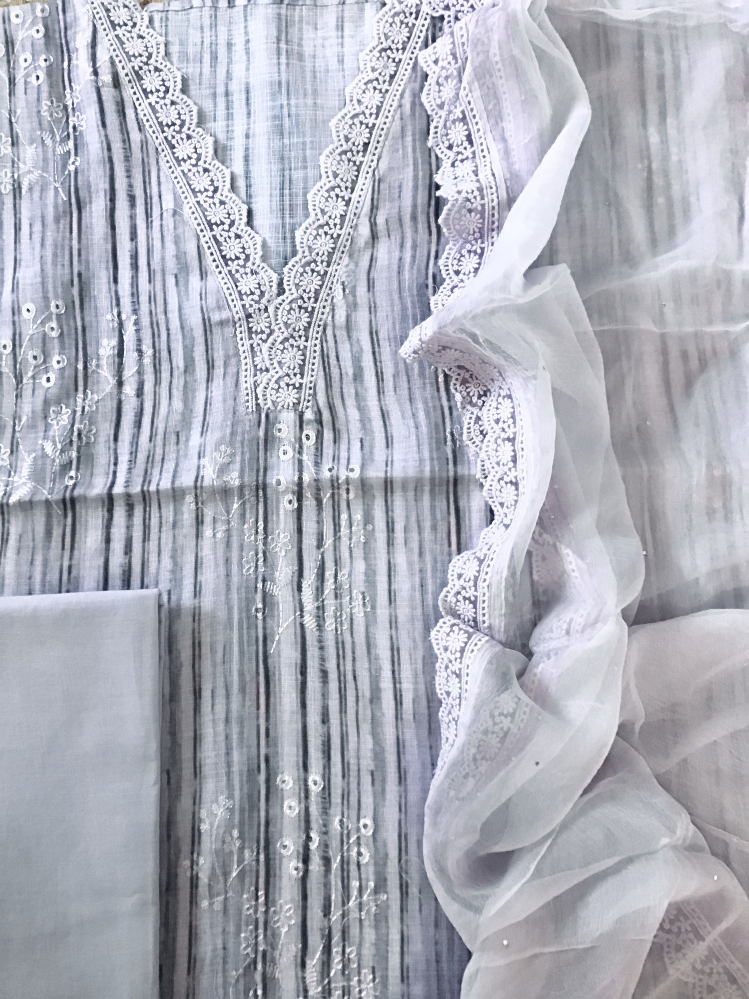 Soft Linen Jute Cotton Printed Embroidered Suit - Lilac