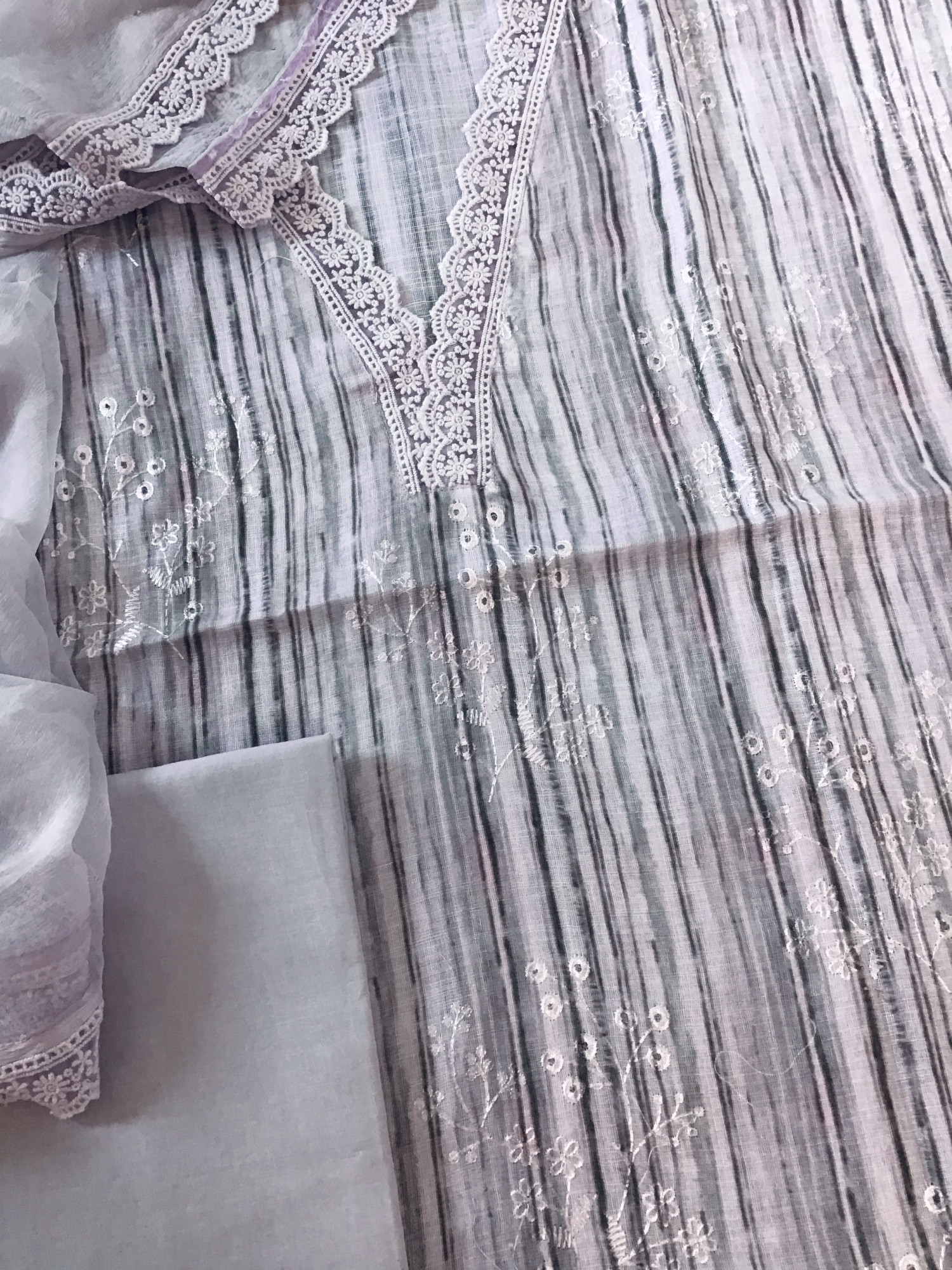 Soft Linen Jute Cotton Printed Embroidered Suit - Lilac