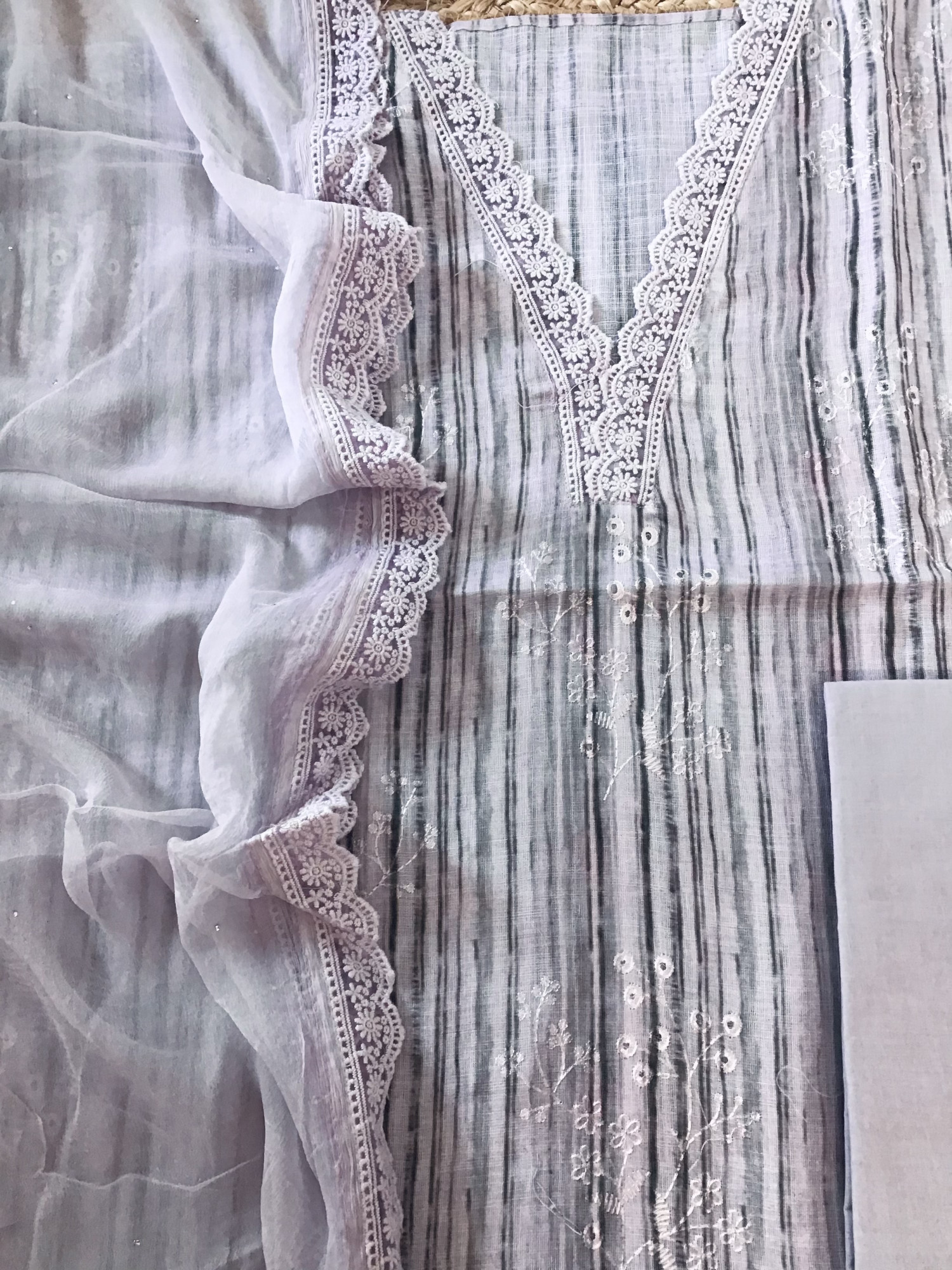 Soft Linen Jute Cotton Printed Embroidered Suit - Lilac