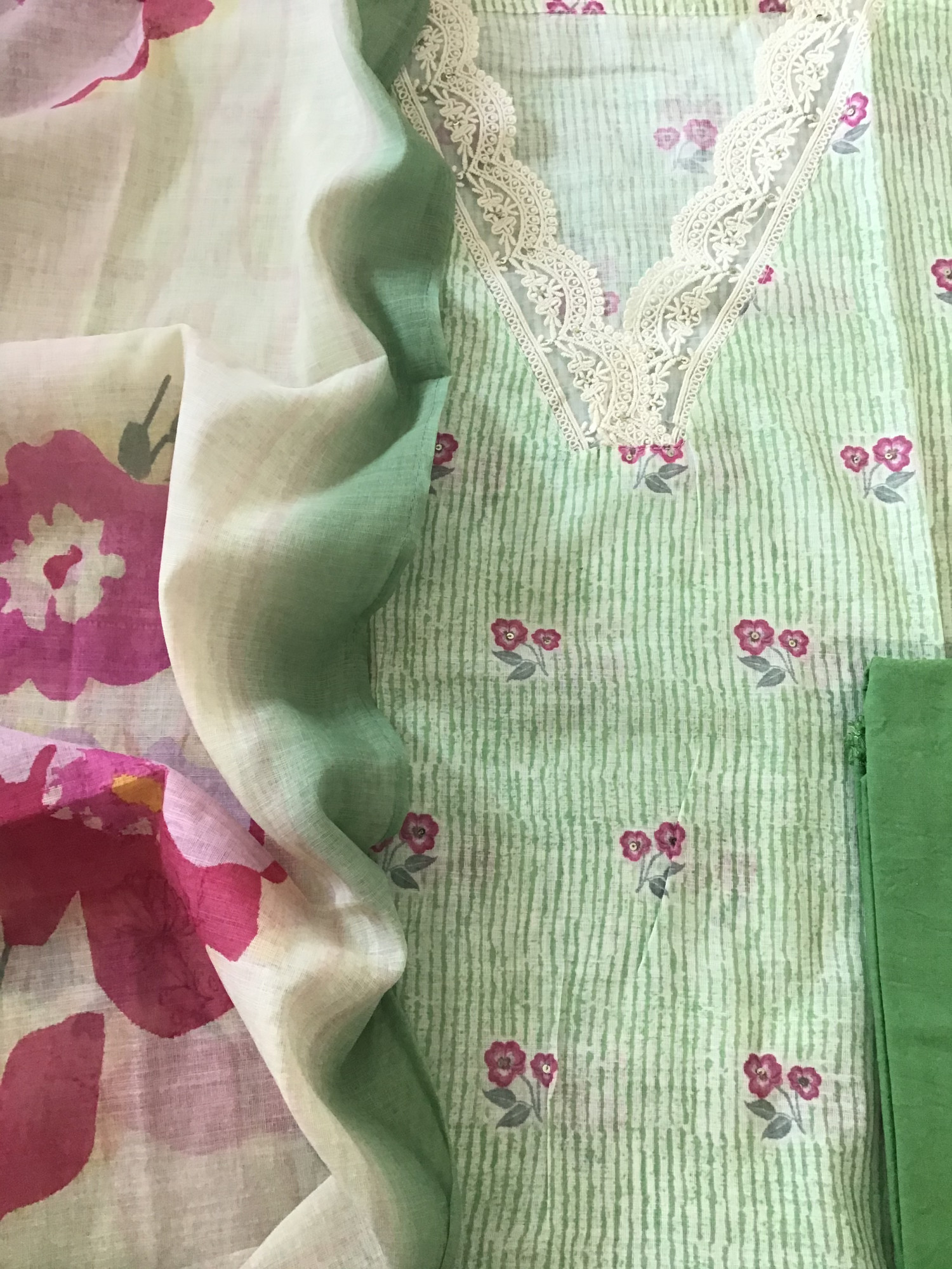 Soft Semi Linen Jute Cotton Printed Embroidered Suit - Green