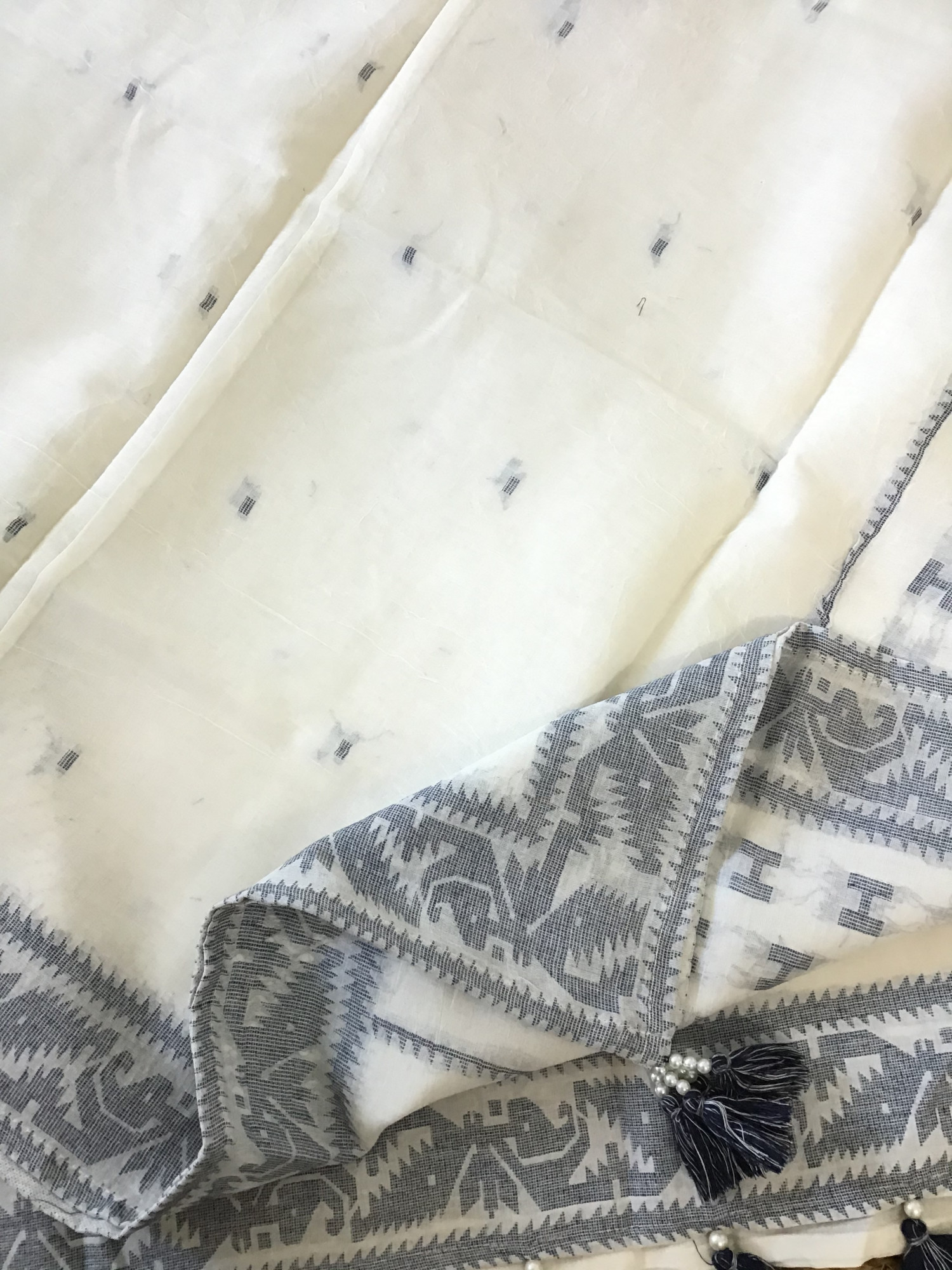 Pure Cotton Jamdani Weaved Embroidered Suit - White