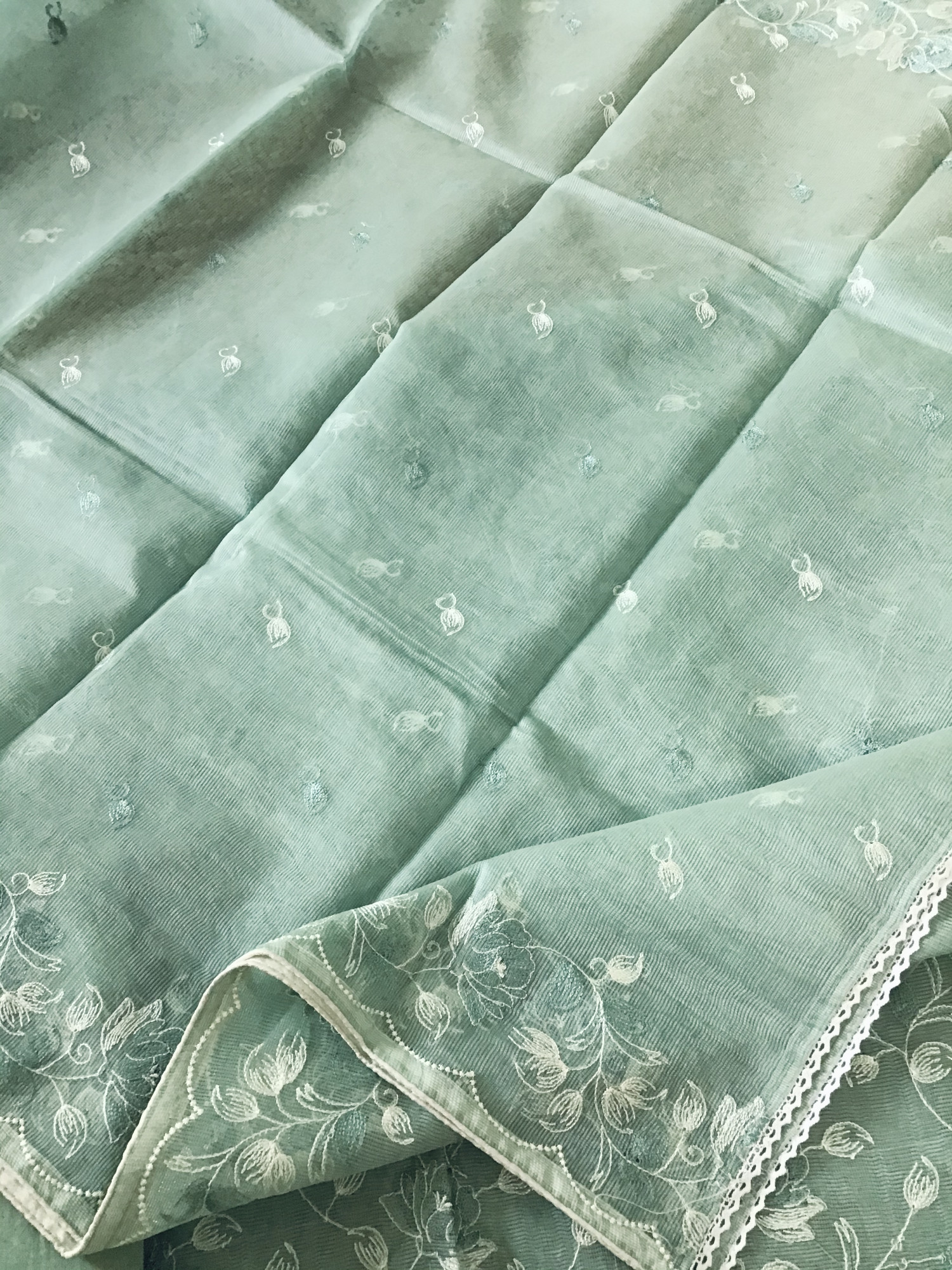 Soft Supernet Embroidered Suit - Green